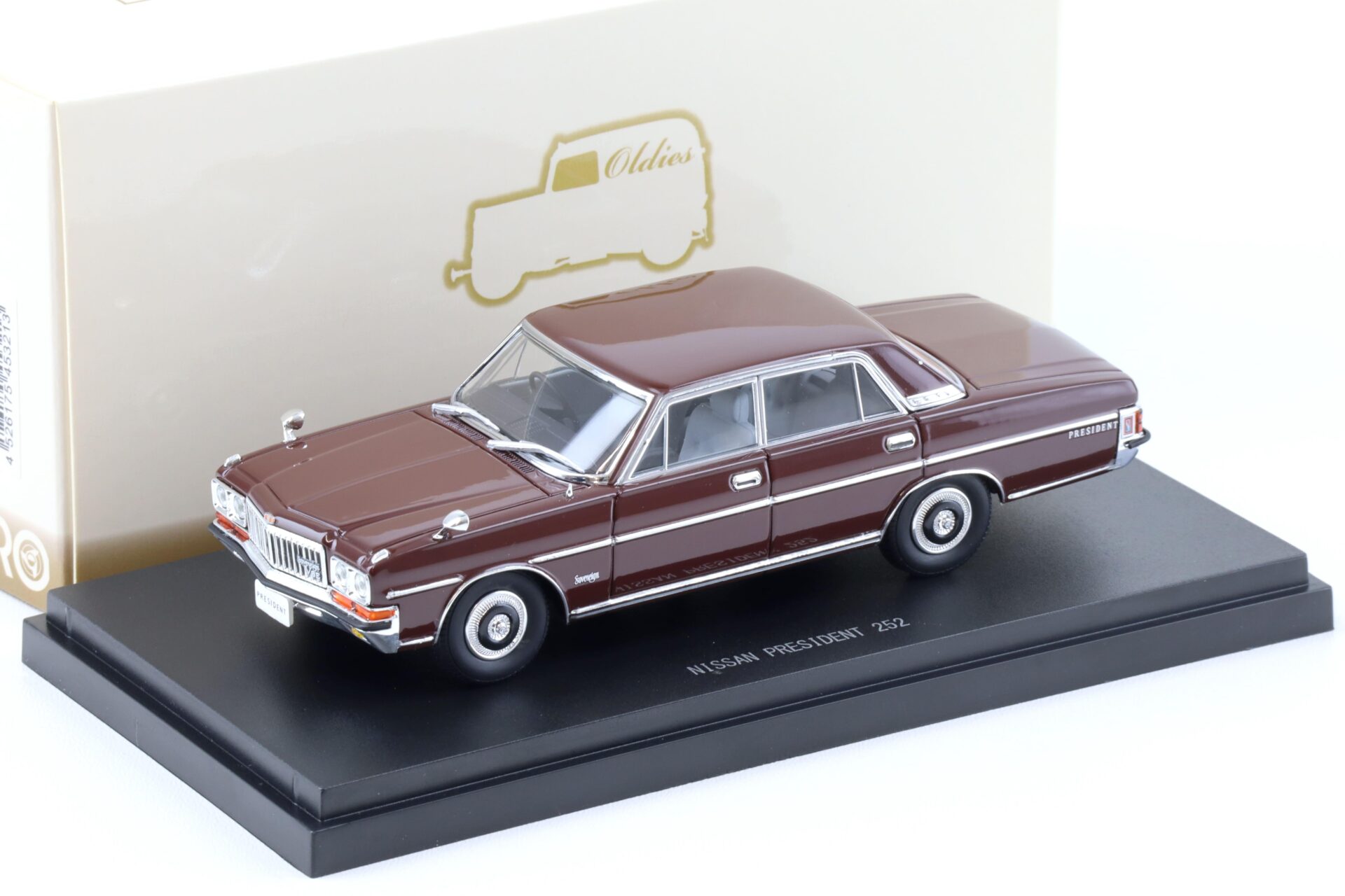 1:43 Ebbro Nissan President 252 Limousine brown