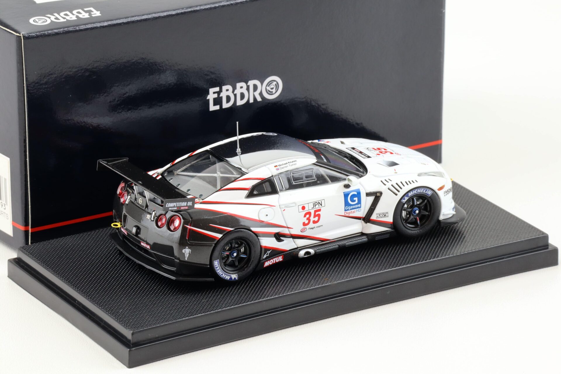 1:43 Ebbro Nissan GT-R R35 GT1 2009 Silverstone #35 Krumm/Turner white