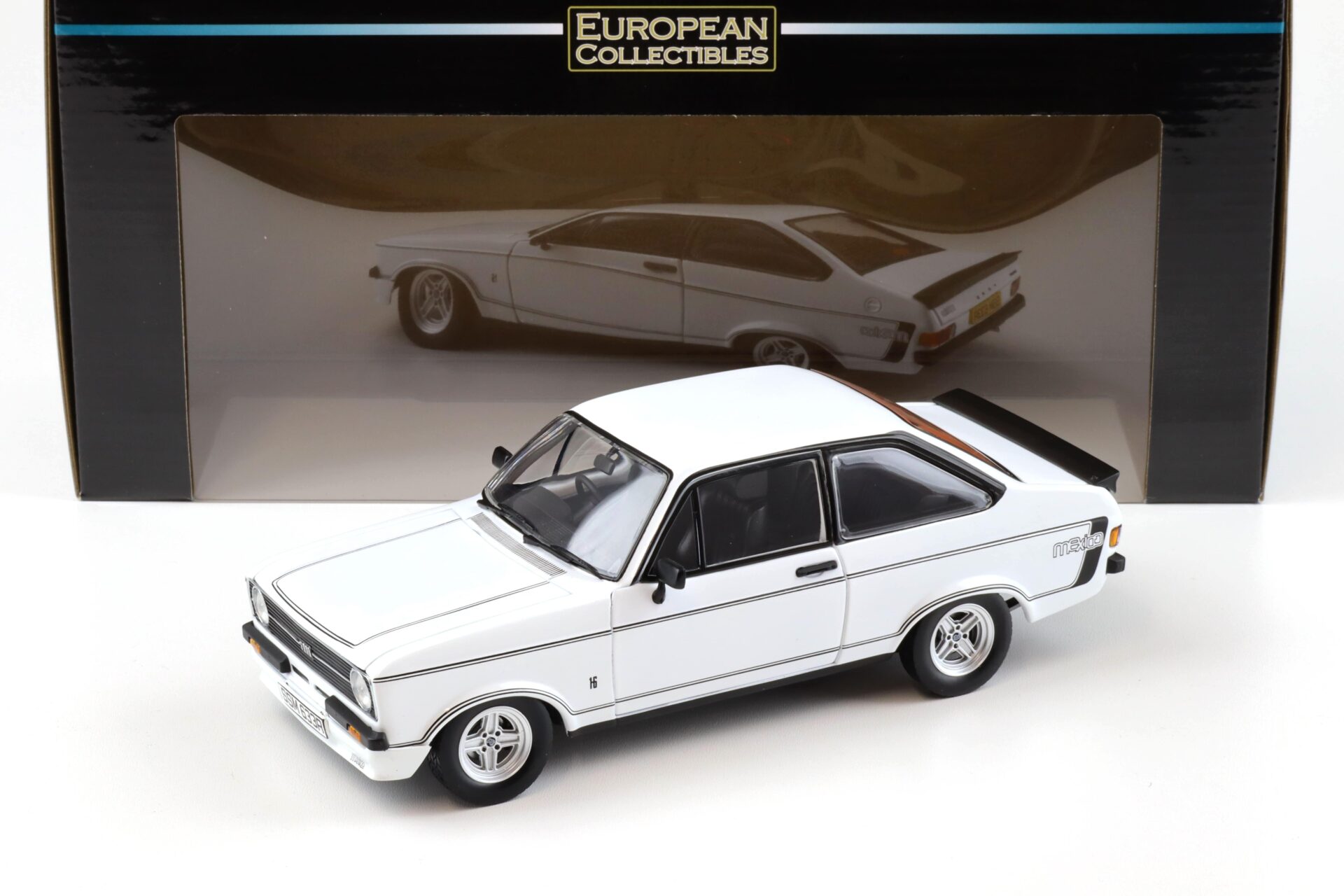 1:18 Sun Star Ford Escort MKII RS Mexico 1976 Diamond white