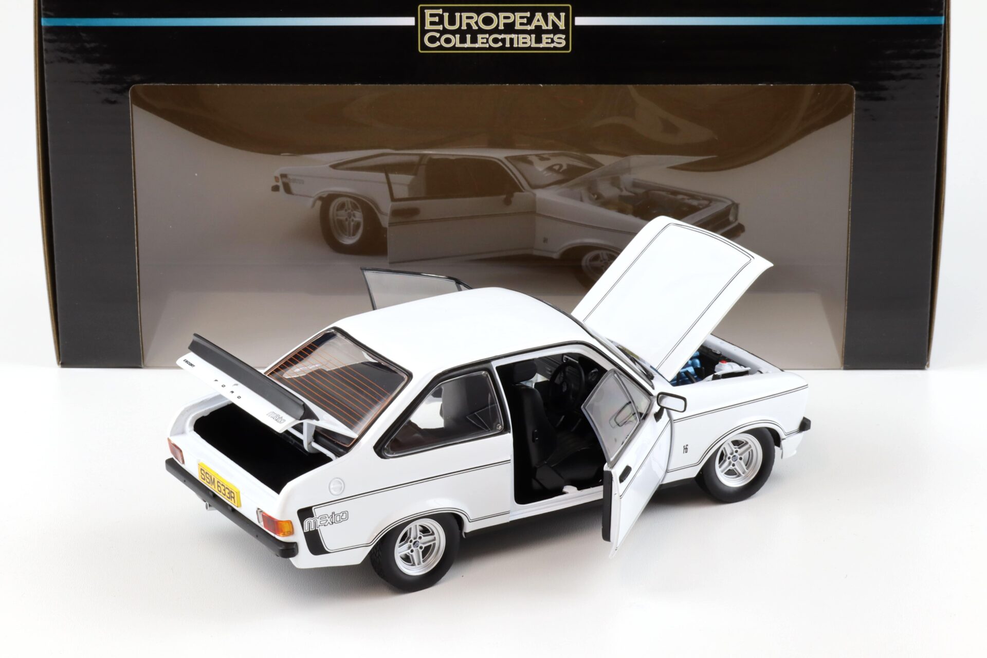 1:18 Sun Star Ford Escort MKII RS Mexico 1976 Diamond white