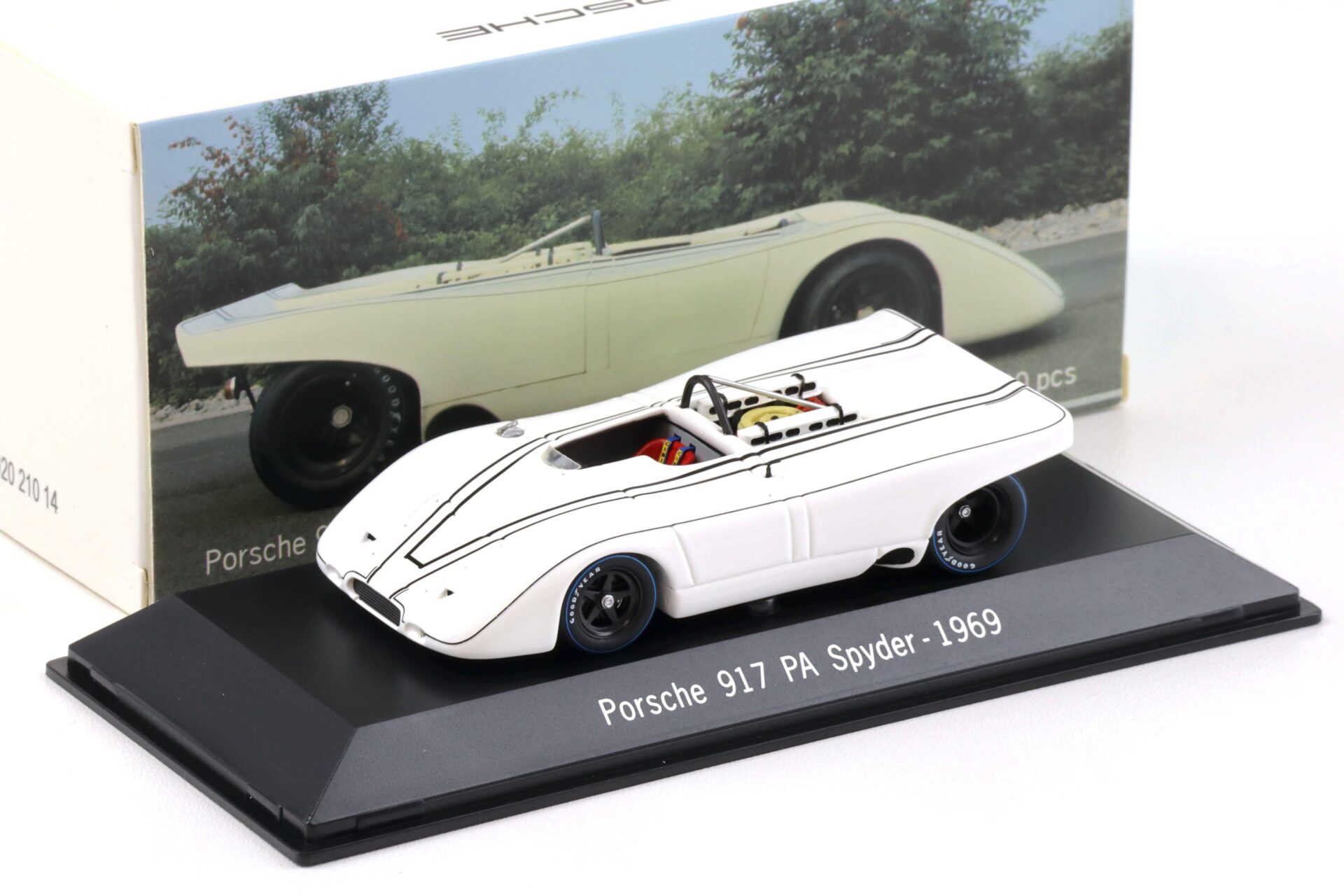 ID 94049 orig 1.jpg 1:43 Spark Porsche 917 PA Spyder 1969 Test MDM Oktober white MAP Porsche Museum