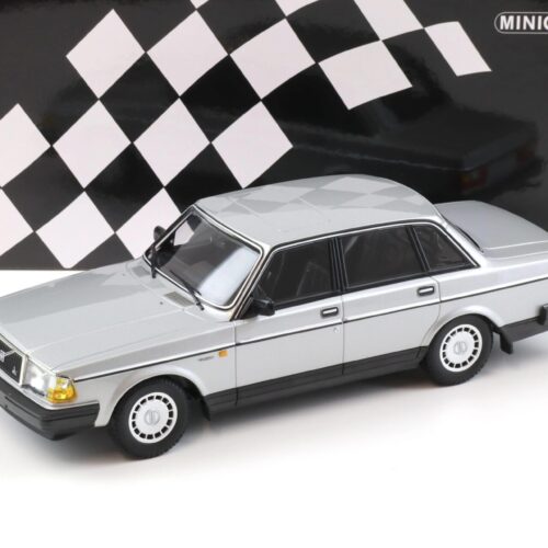 1:18 Minichamps Volvo 240 GL Limousine 1986 silver metallic