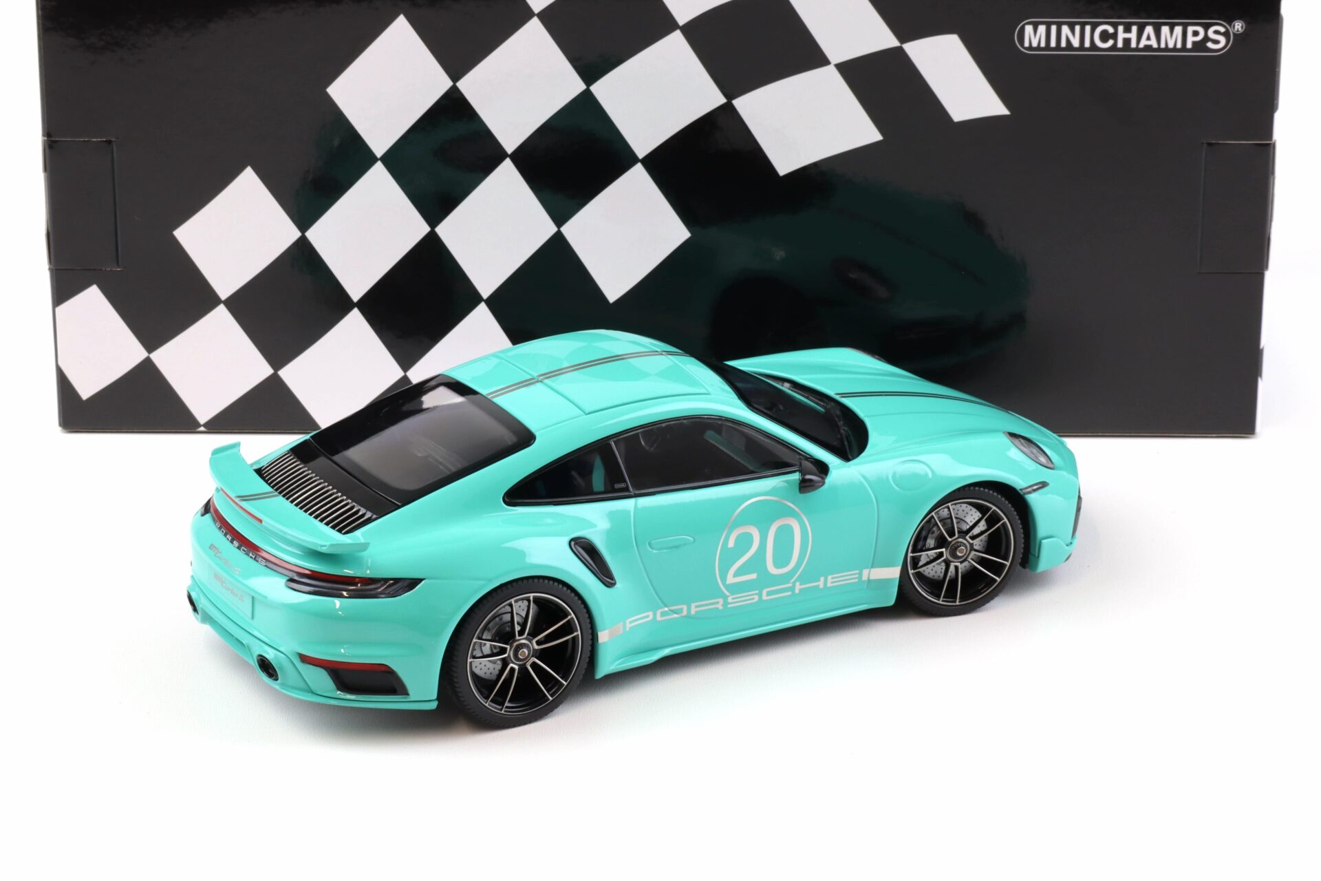 1:18 Minichamps Porsche 911 (992) Turbo S Coupe Sport Design 2021 mint green
