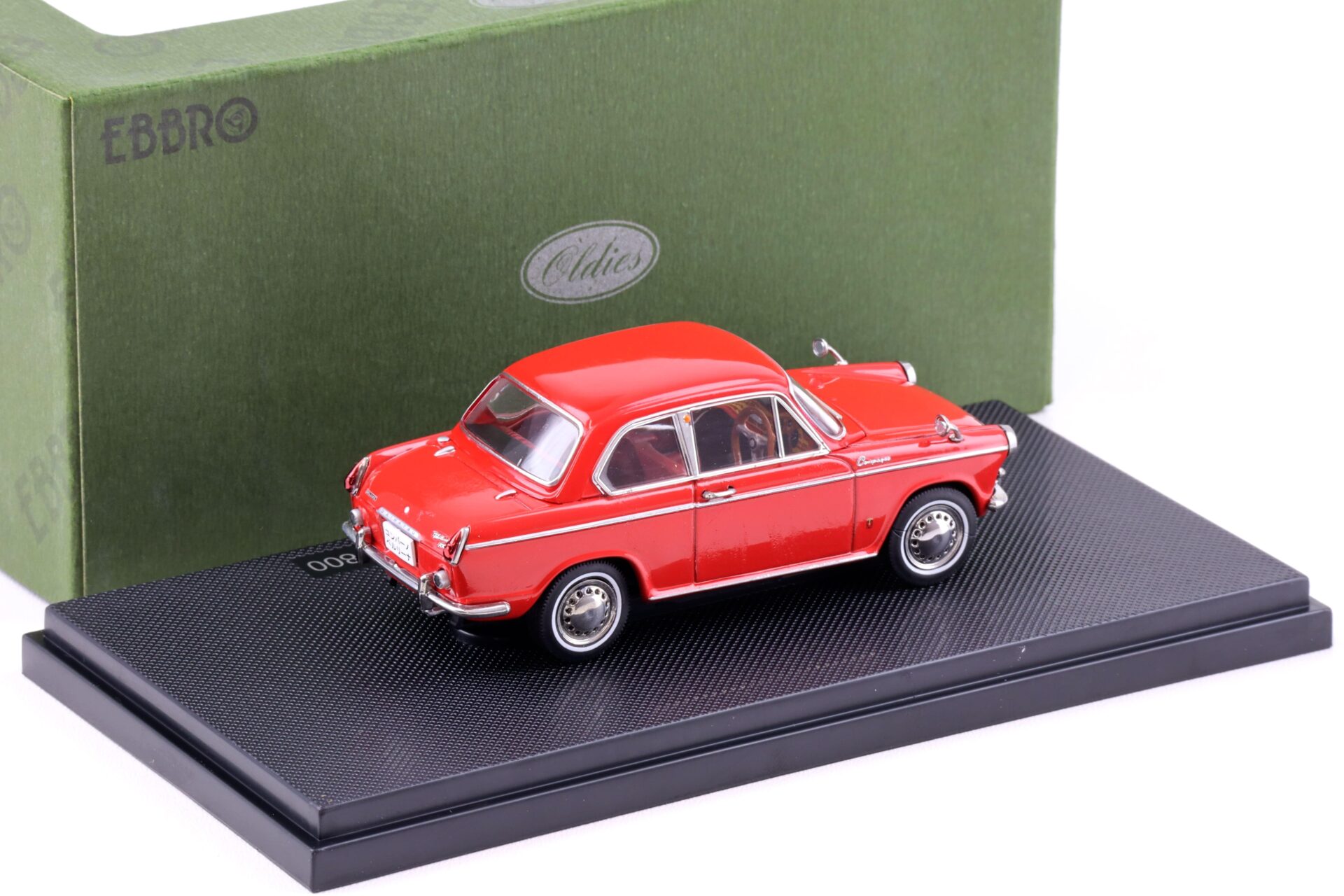 1:43 Ebbro Daihatsu Compagno Berlina 800 red 1963