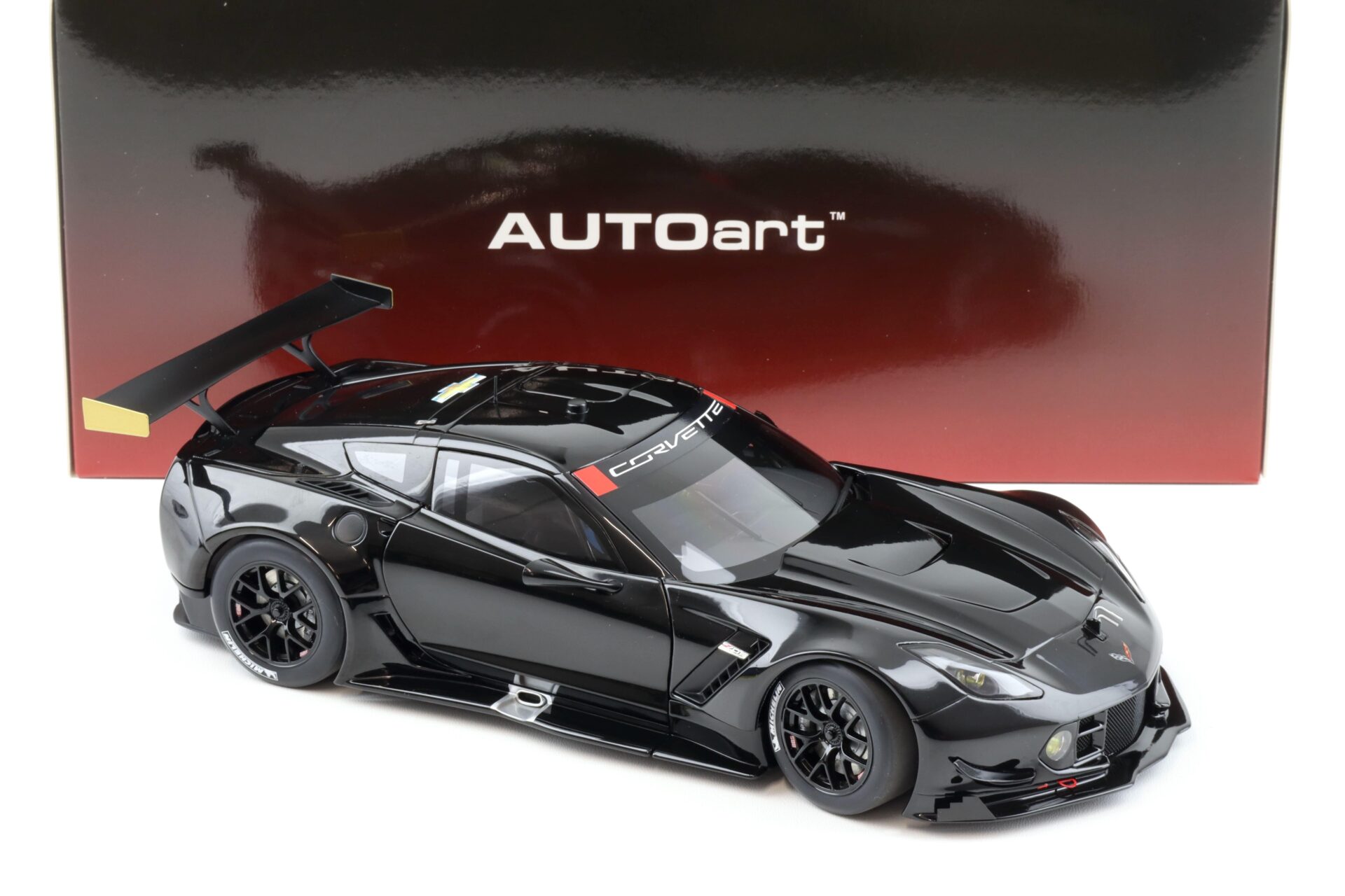 1:18 AUTOart Chevrolet Corvette C7.R Plain Body Version Glossy black 81651