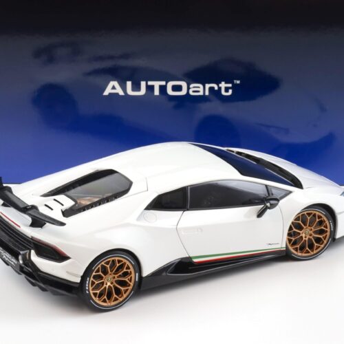 1:18 AUTOart Lamborghini Huracan Performante Bianco Monocerus/ solid white 79151