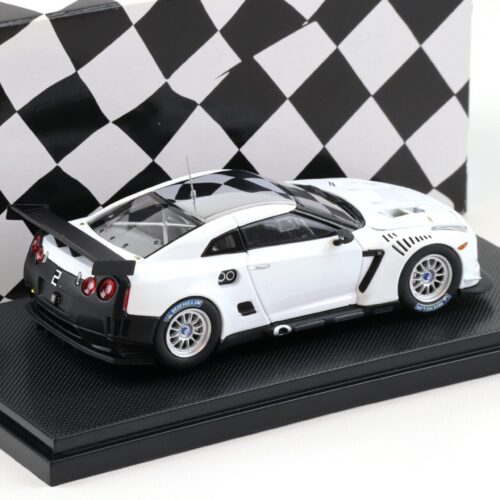 1:43 Ebbro Nissan GT-R GT1 2010 Fuji shake down #2 plain white