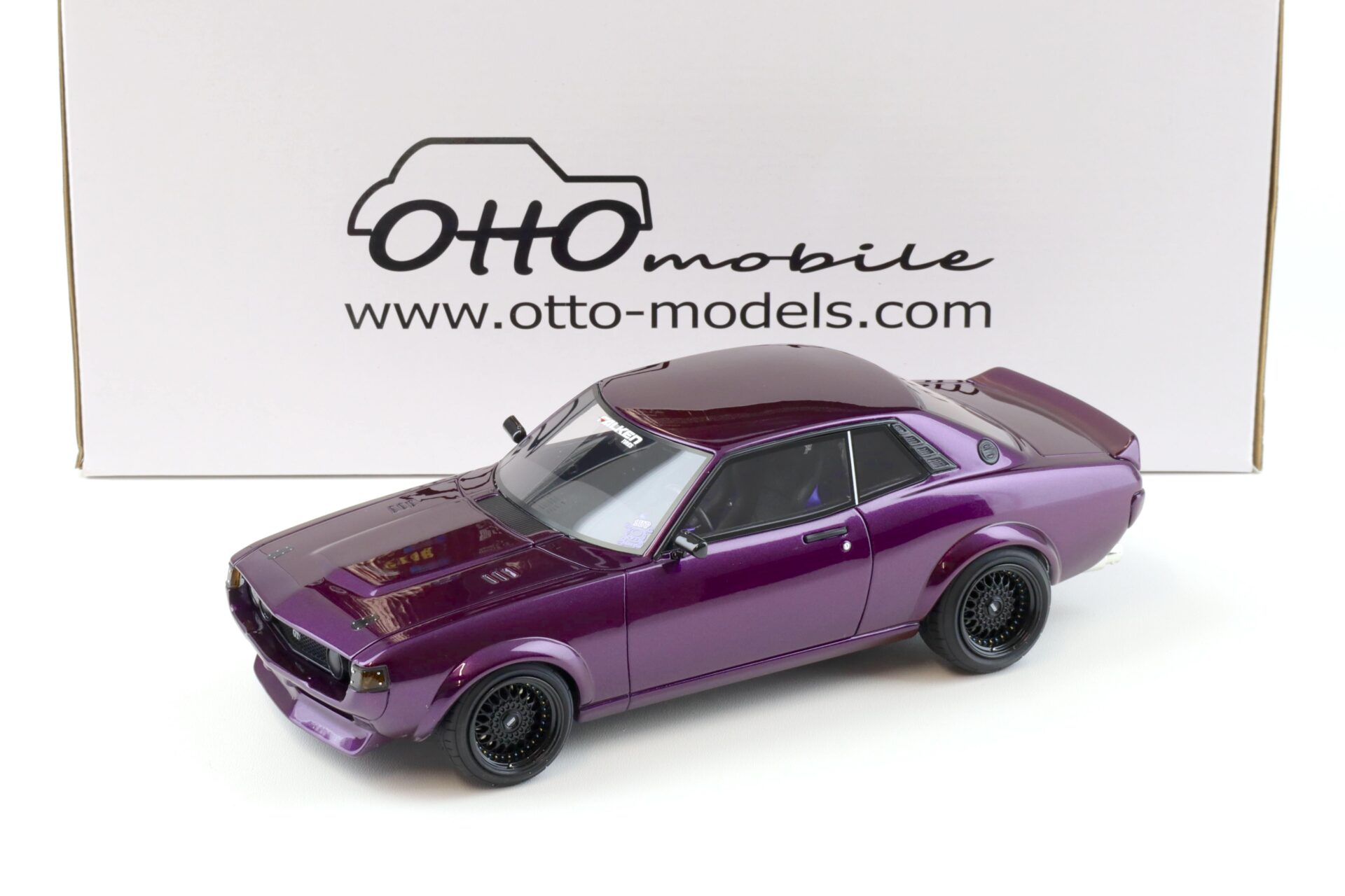 1:18 OTTO mobile OT1089 Toyota Celica RA24 Restomod Midnight purple 2015