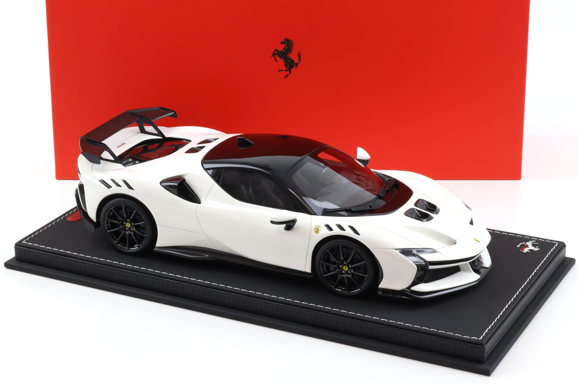 1:18 BBR Ferrari SF90 XX Stradale Bianco Cervino - Limited 50 pcs.