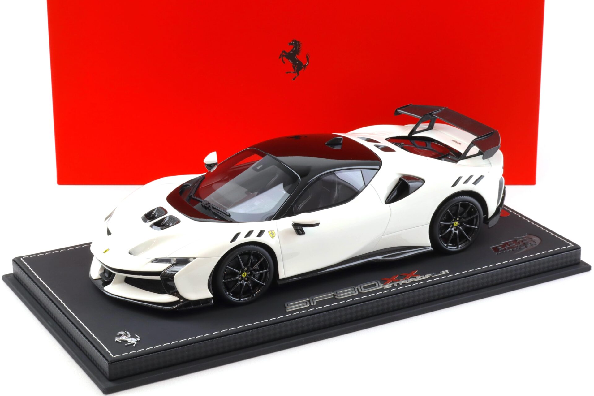 ID 94996 orig 1.jpg 1:18 BBR Ferrari SF90 XX Stradale Bianco Cervino - Limited 50 pcs.