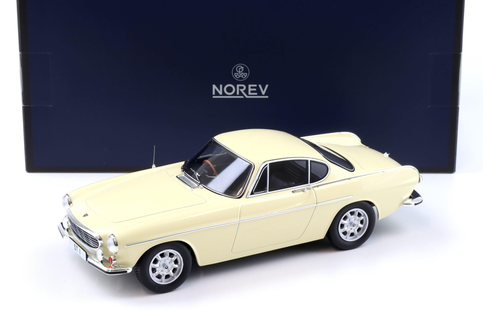 1:18 Norev Volvo 1800 S Coupe RHD 1967 beige - Limited 600 pcs.