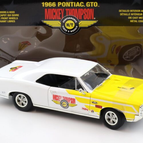 1:18 ERTL 1966 Pontiac GTO Mickey Thompson white/ yellow 33431