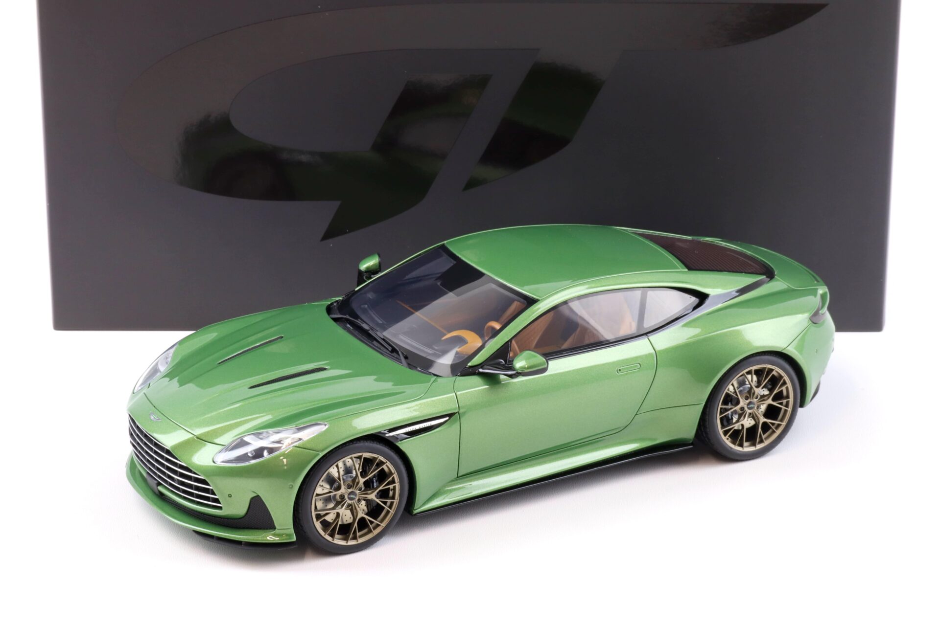 1:18 GT Spirit GT466 Aston Martin DB12 Vantage 2023 Emerald green metallic