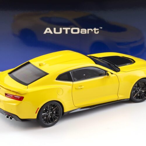 1:18 AUTOart Chevrolet Camaro ZL1 Coupe 2017 bright yellow