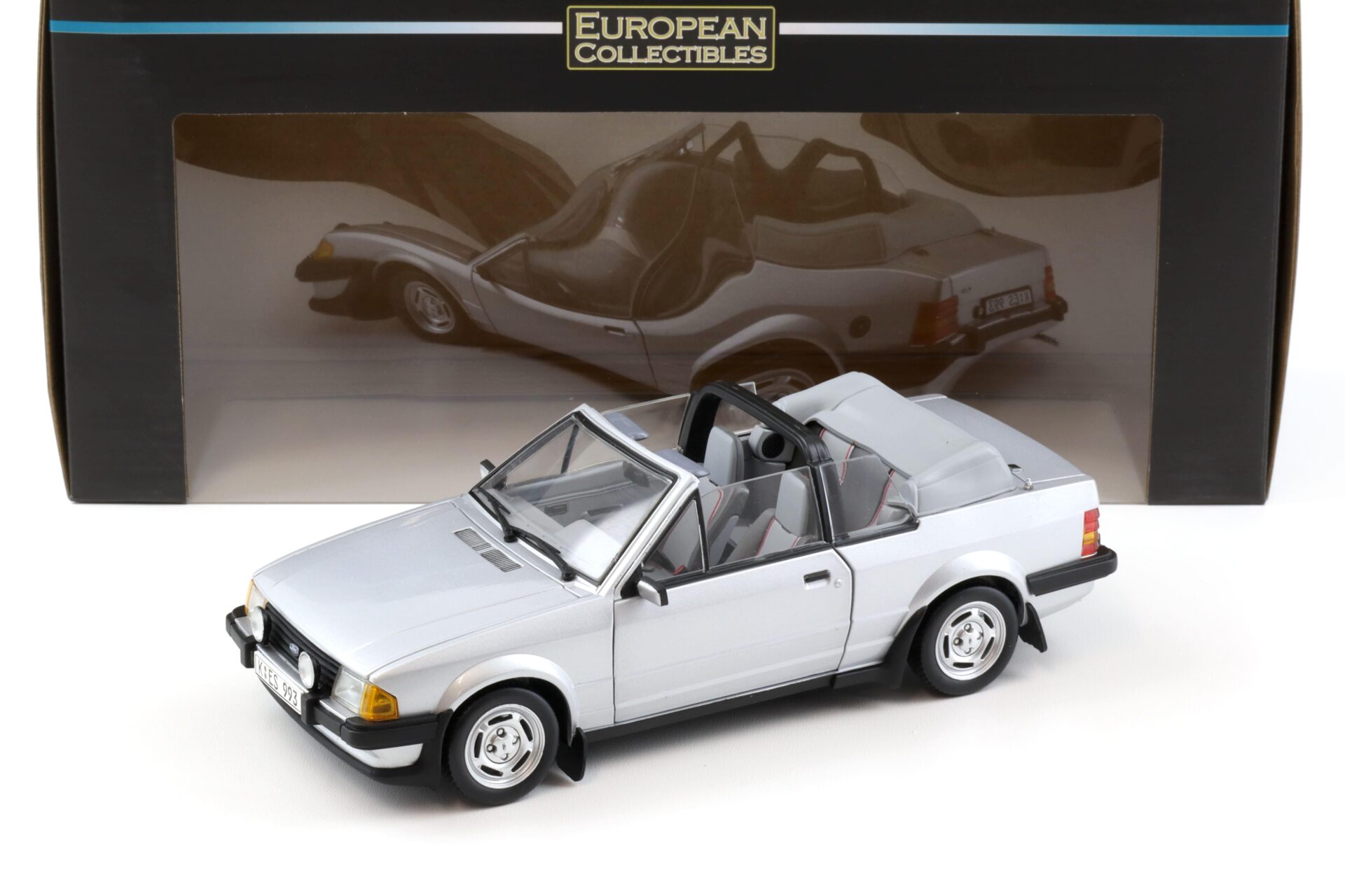 1:18 Sun Star 1984 Ford Escort XR3i Cabriolet silver metallic