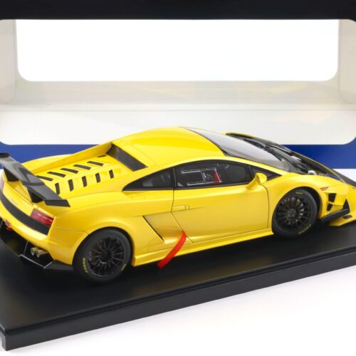 1:18 AUTOart Lamborghini Gallardo LP560-4 Super Trofeo yellow 74687 - Image 3