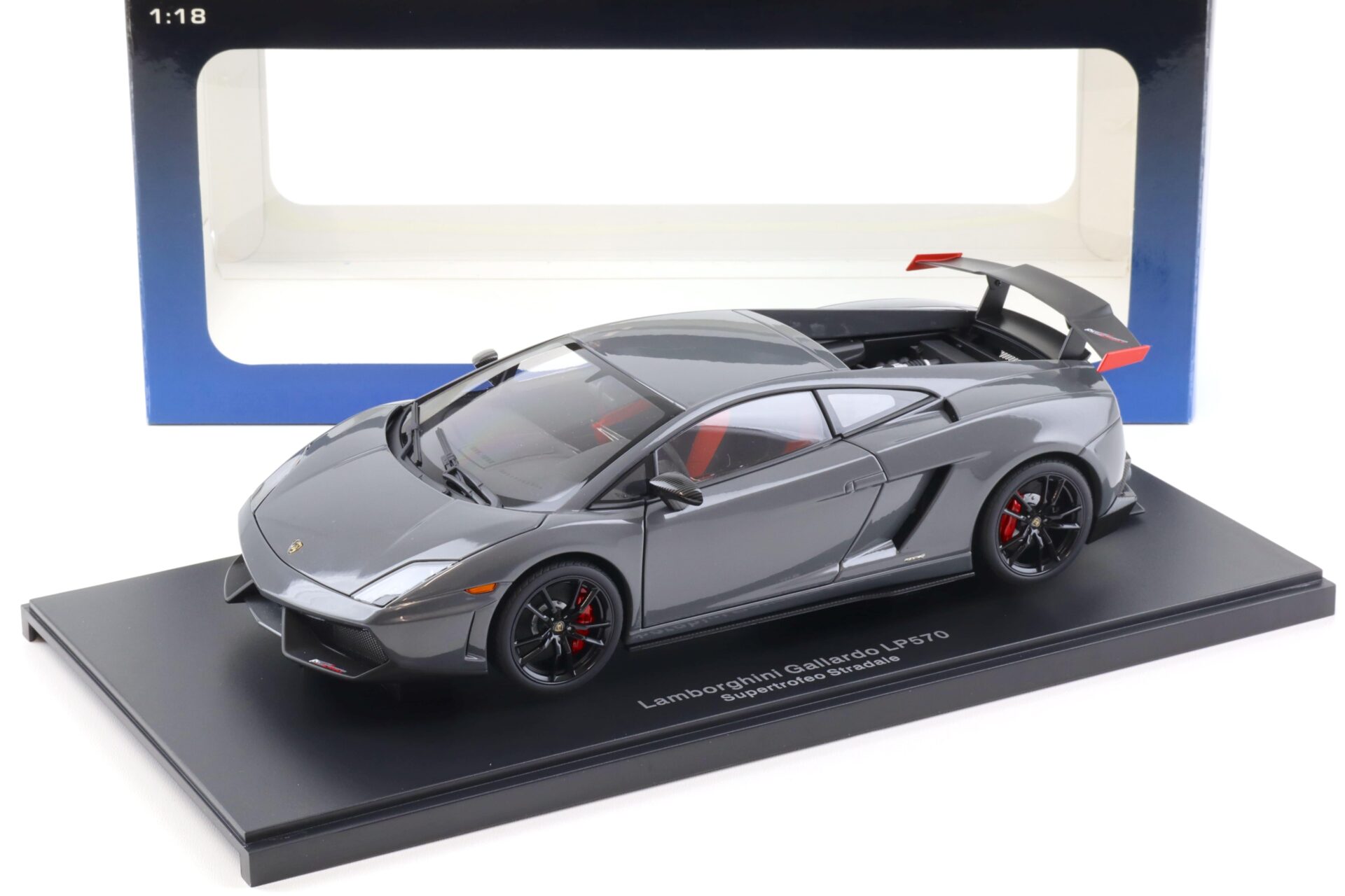 1:18 AUTOart Lamborghini Gallardo LP570 Supertrofeo Stradale Grigio Telesto/ grey 74692