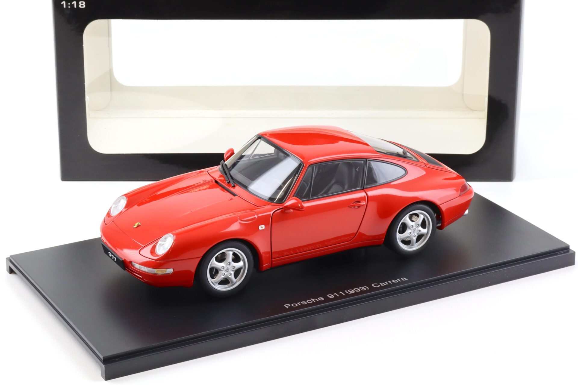 1:18 AUTOart Porsche 911 (993) Carrera Coupe 1995 red 78132