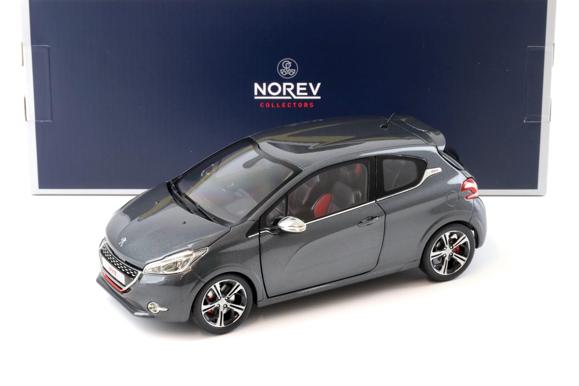 ID 96693 orig 1.jpg 1:18 Norev Peugeot 208 GTi Shark grey metallic 2013
