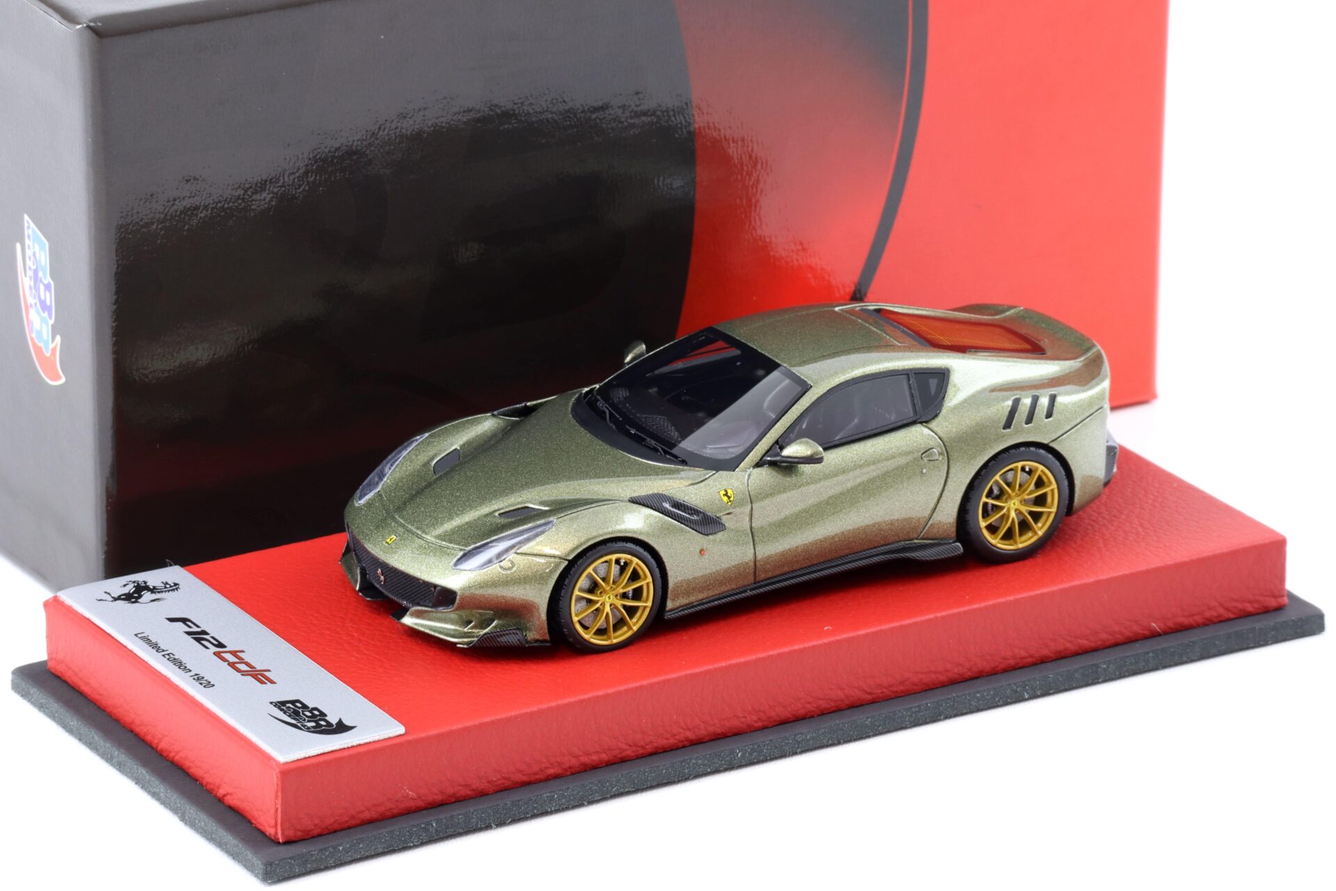 1:43 BBR Ferrari F12 TDF Verde Masoni gloss / red Base - Limited 20 pcs.