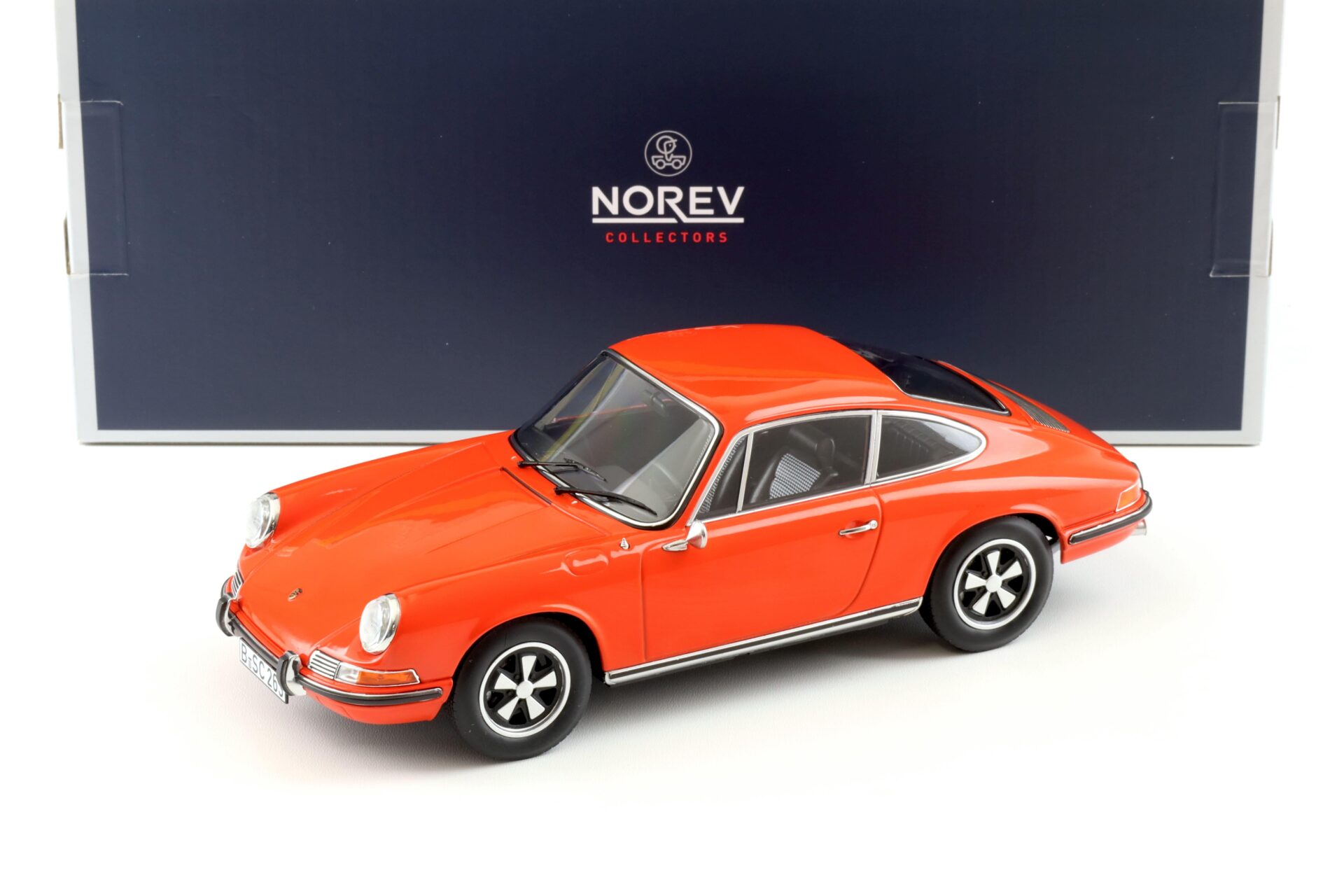 1:18 Norev Porsche 911 E Coupe 1969 orange