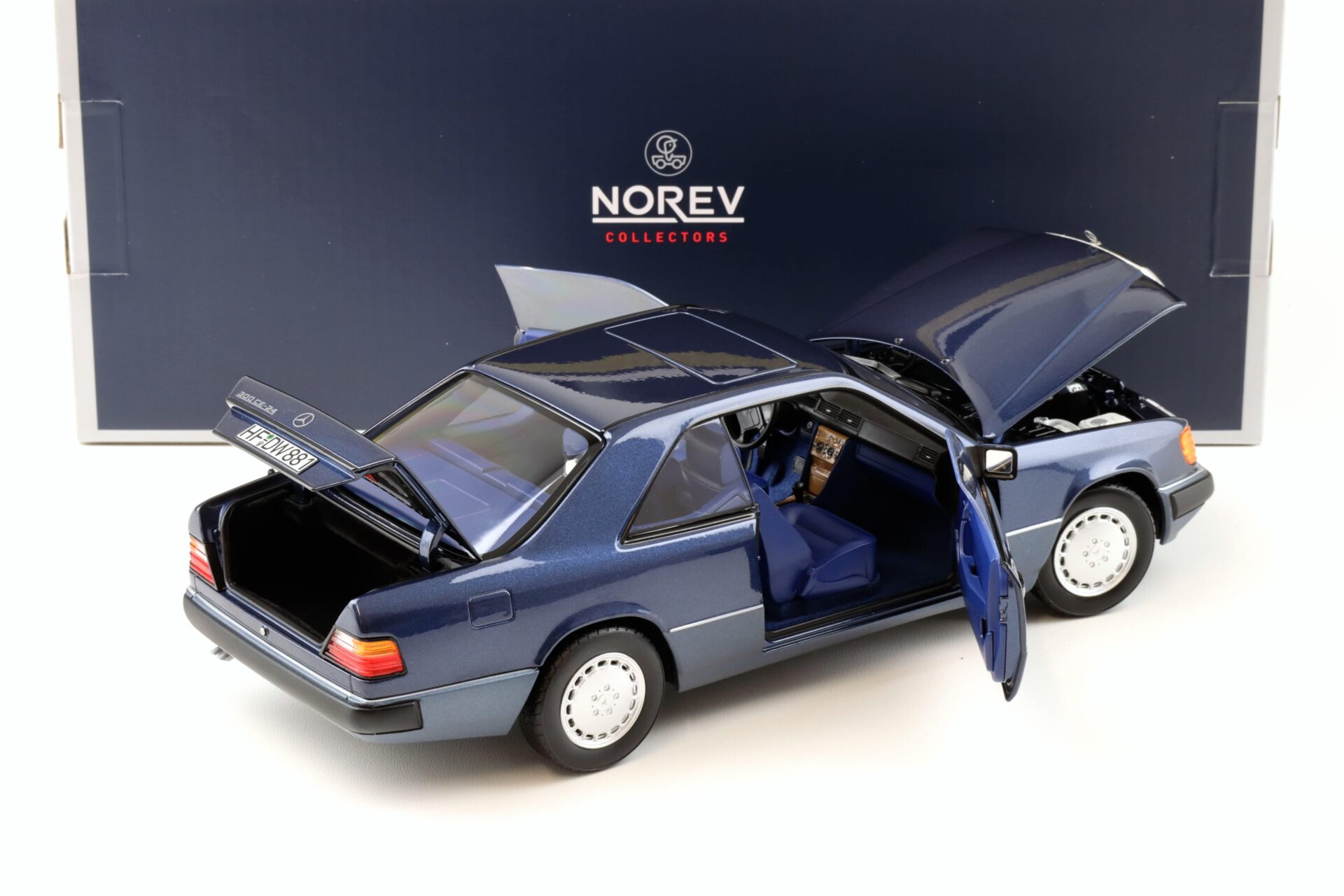 1:18 Norev Mercedes 300 CE-24 Coupe 1990 nautical blue - Limited 1000 pcs.
