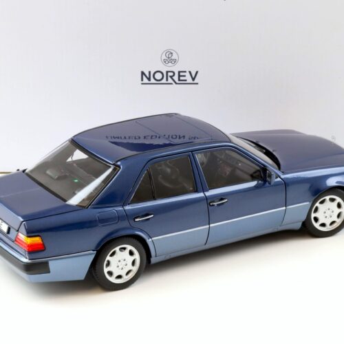 1:18 Norev Mercedes 500 E W124 5.0 V8 Limousine 1990 Nautical blue - Limited 1000 pcs.