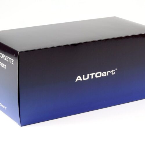 1:18 AUTOart Chevrolet Corvette C7 Grand Sport black/ white stripes