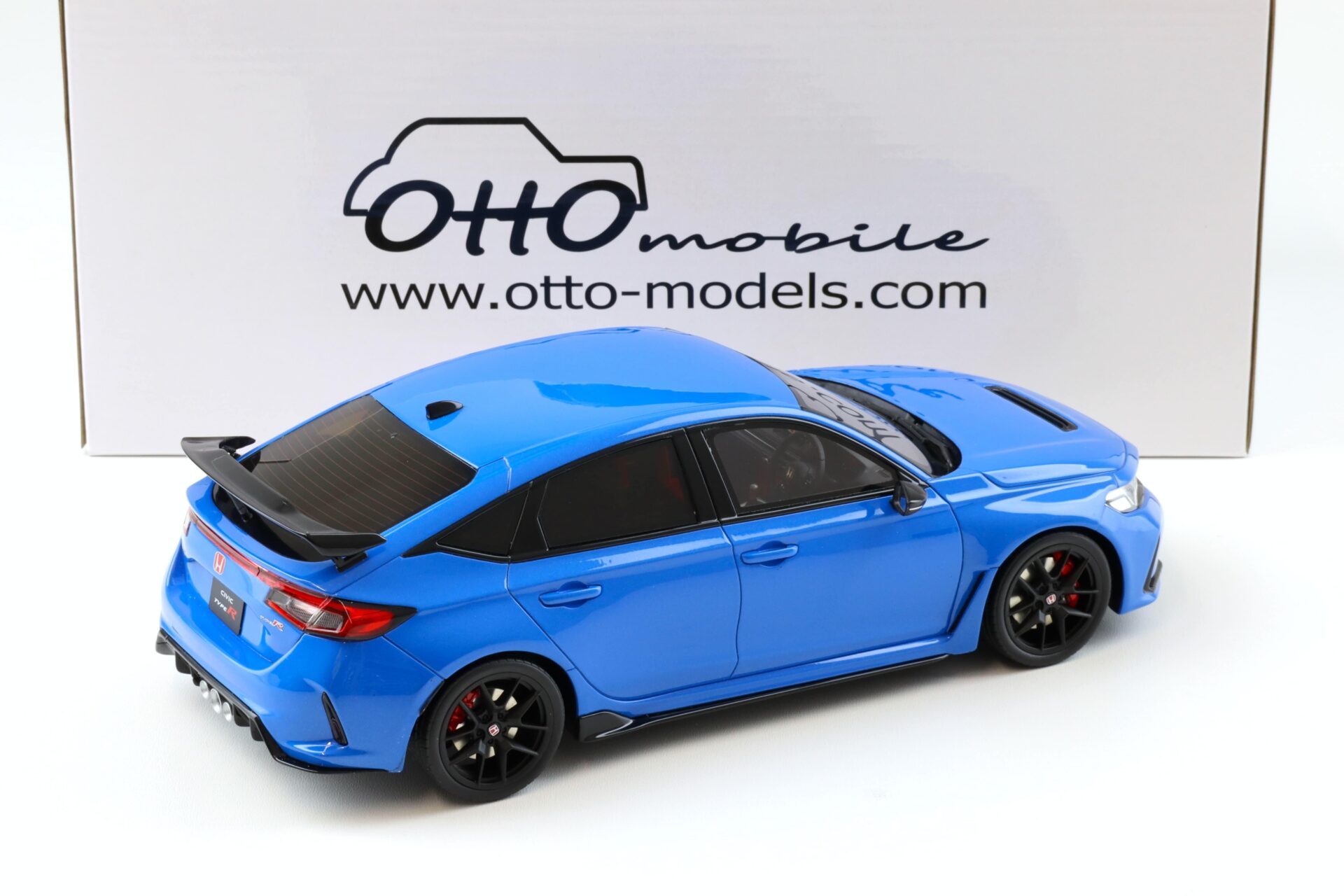 1:18 OTTO mobile OT1093 Honda Civic Type R Racing Boost 2022 blue pearl