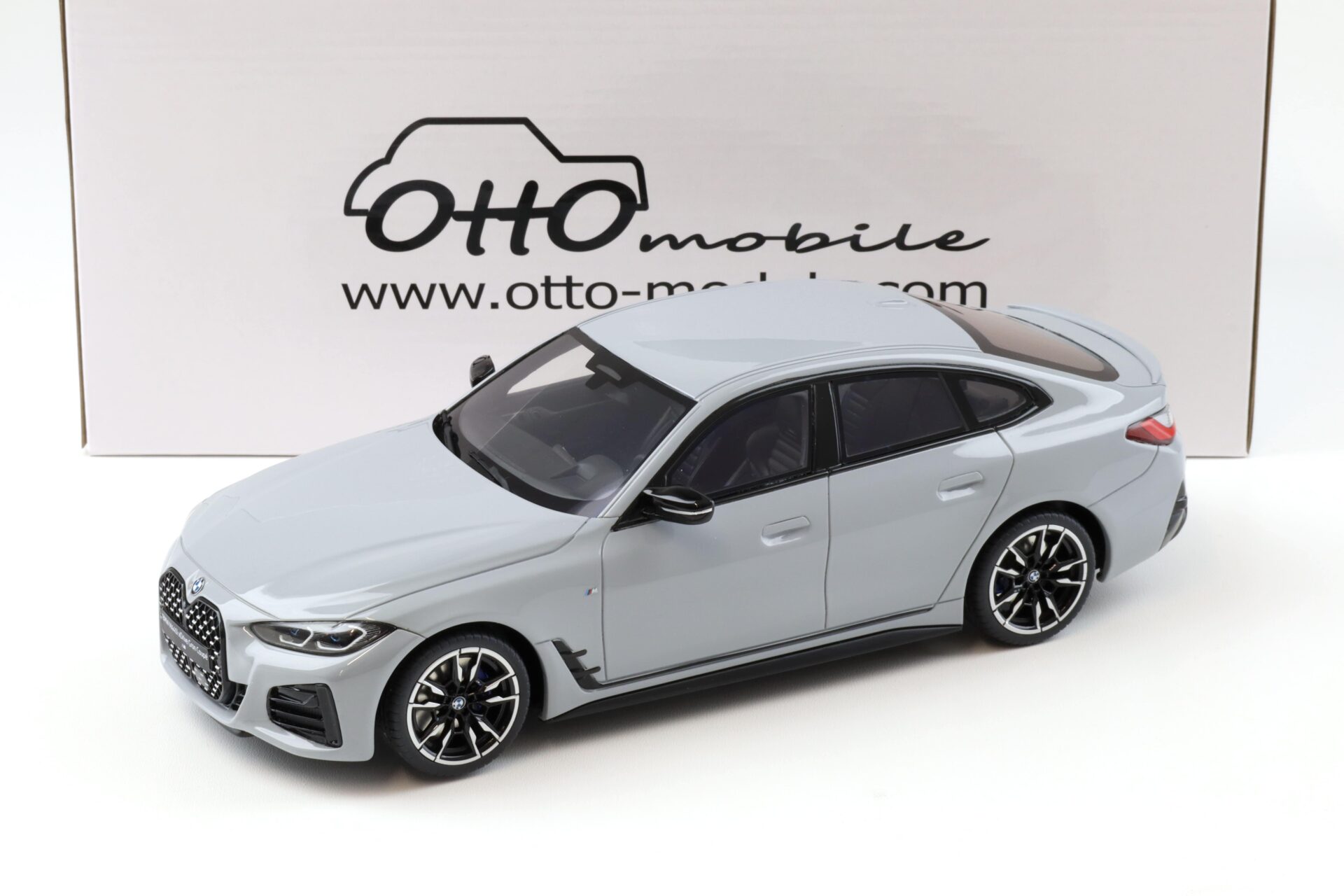 1:18 OTTO mobile OT454 BMW M440i XDrive Gran Coupe G26 Brooklyn grey metallic 2021