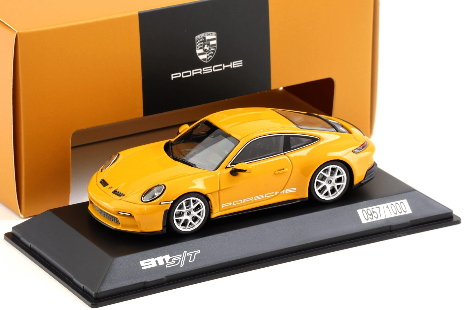 1:43 Spark Porsche 911 992 S/T Coupe Bahama yellow WAP DEALER