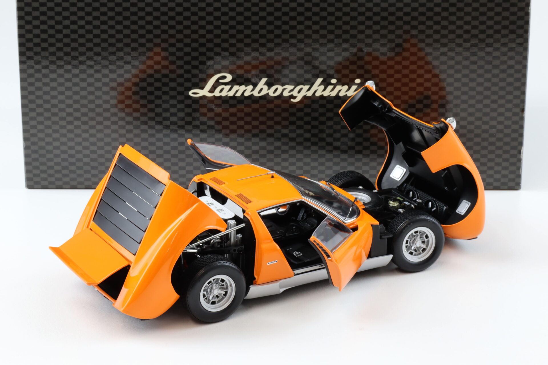 1:18 Kyosho Lamborghini Miura P400 SV Coupe orange 08313P