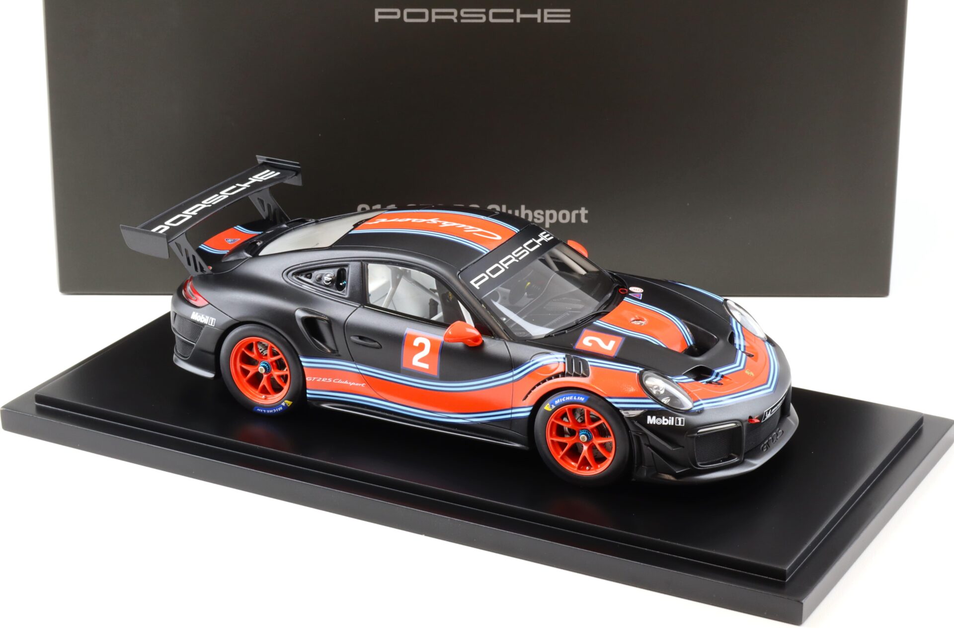 1:18 Spark Porsche 911 (991 II) GT2 RS Clubsport matt black #2 WAP DEALER
