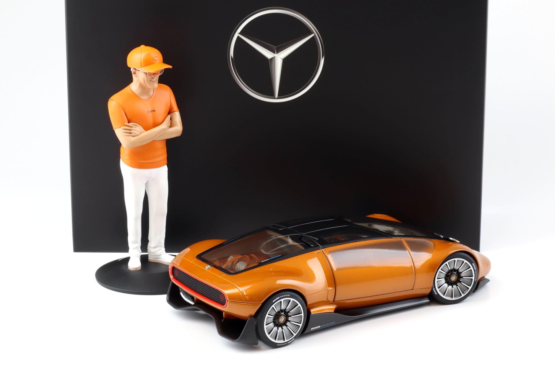 1:18 NZG Mercedes Vision ONE-ELEVEN orange with Figur Gorden Wagener DEALER VERSION