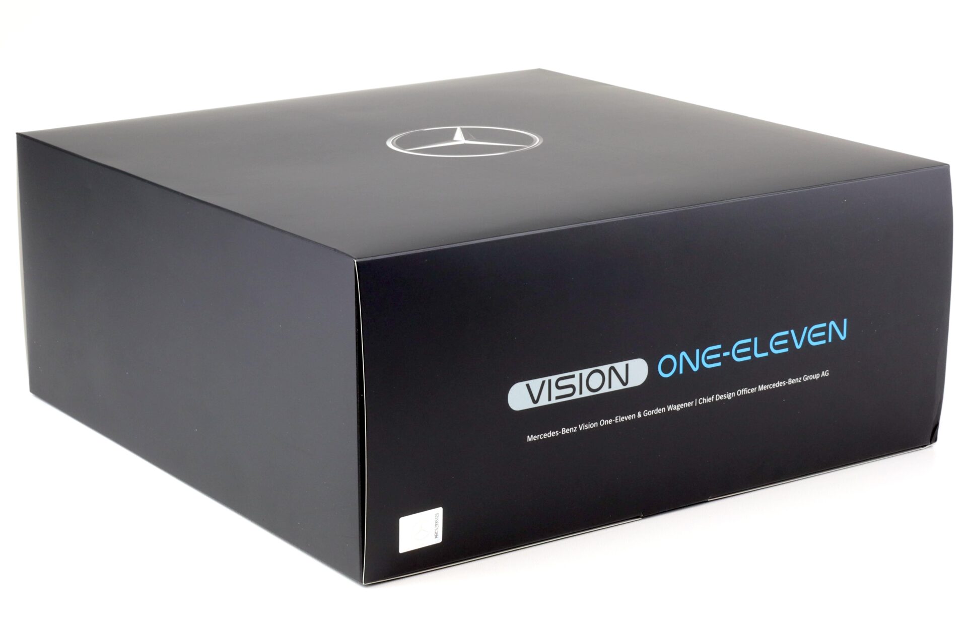 1:18 NZG Mercedes Vision ONE-ELEVEN orange with Figur Gorden Wagener DEALER VERSION