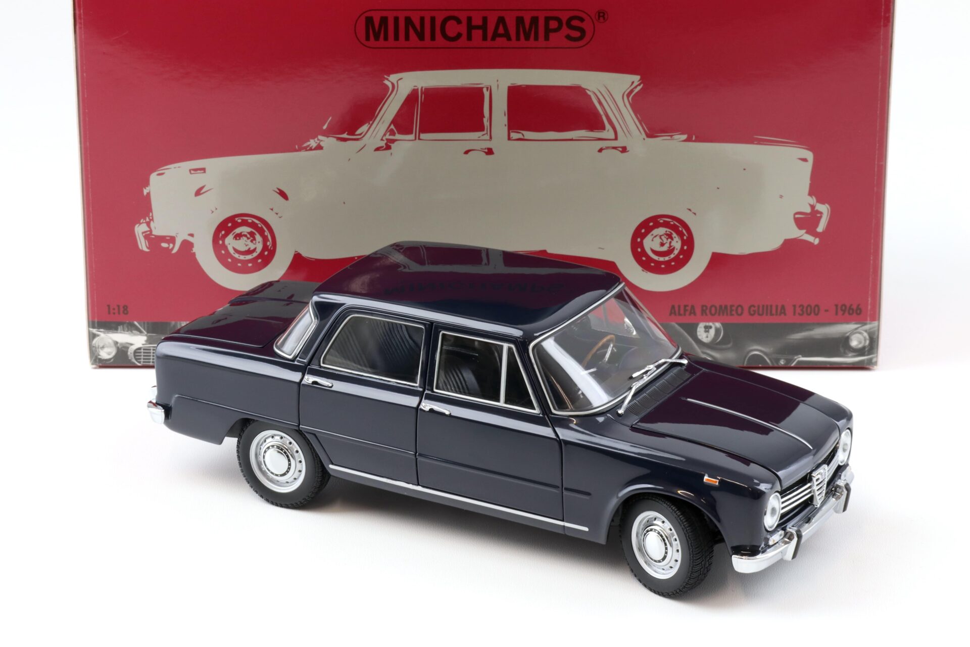 1:18 Minichamps Alfa Romeo Giulia 1300 dark blue 1966