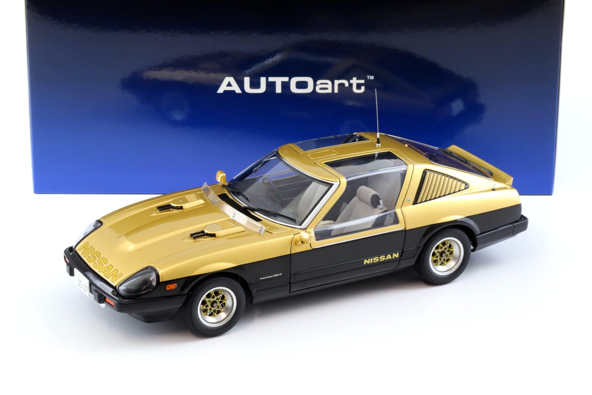 1:18 AUTOart Nissan Fairlady 280Z (S130) SEIBU-KEISAZU Super Z gold/ black 77476