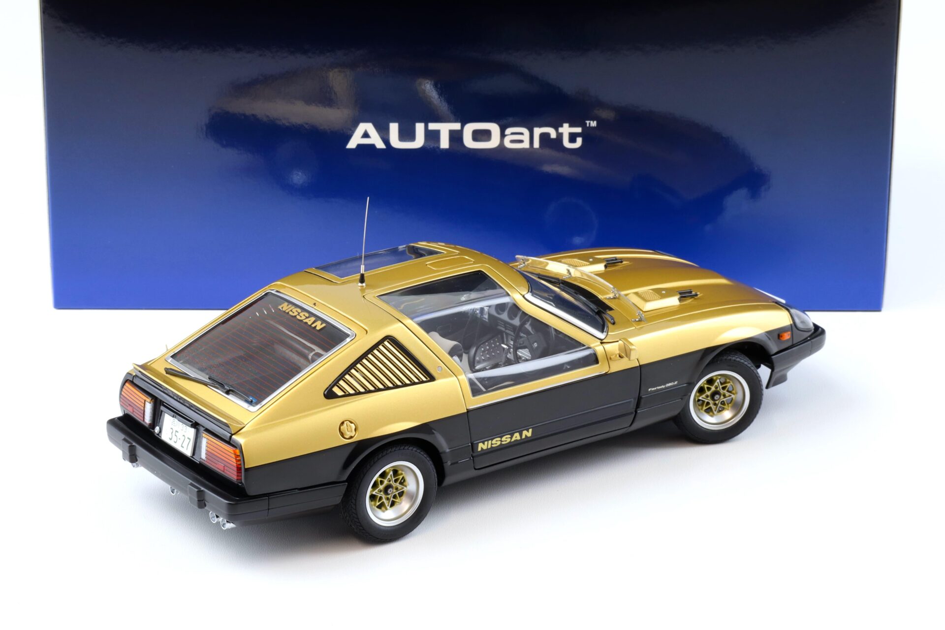 1:18 AUTOart Nissan Fairlady 280Z (S130) SEIBU-KEISAZU Super Z gold/ black 77476