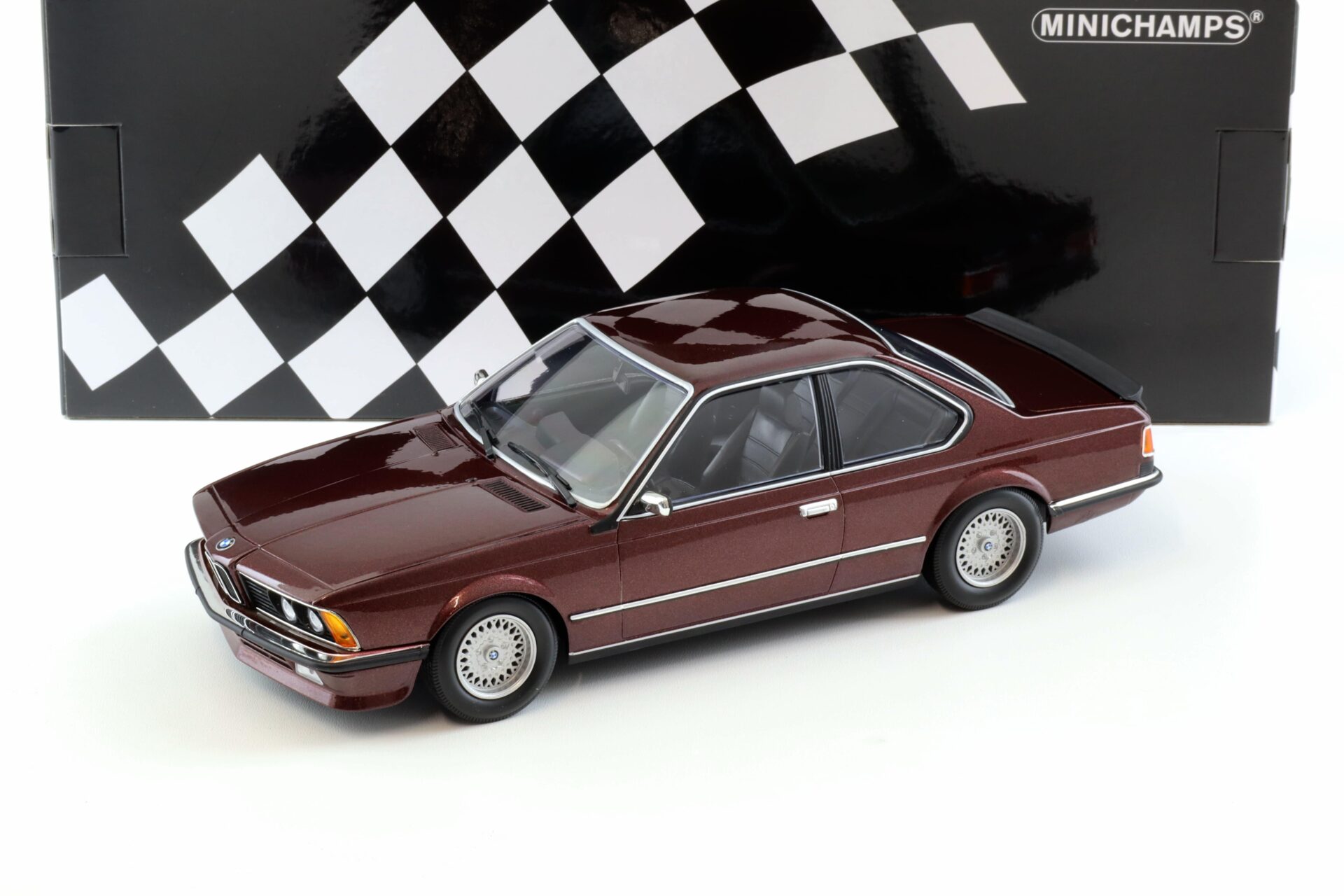 1:18 Minichamps BMW 635 CSI Coupe 1982 dark red metallic