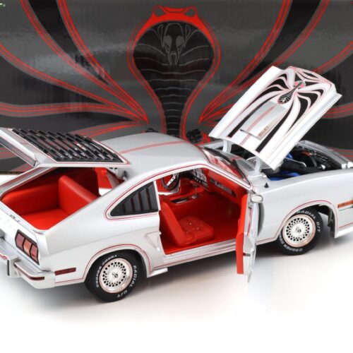 1:18 Greenlight 1978 Ford Mustang II King Cobra silver metallic/ black-red stripes