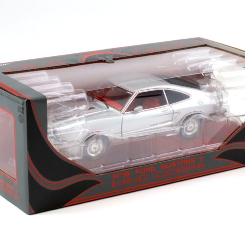 1:18 Greenlight 1978 Ford Mustang II King Cobra silver metallic/ black-red stripes