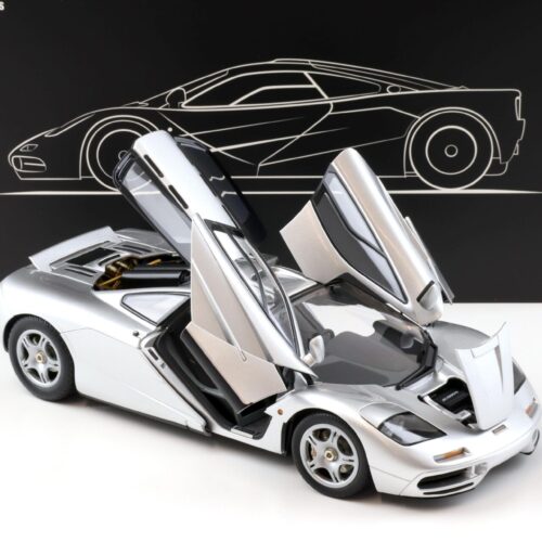 1:18 LCD Models McLaren F1 Road Car silver metallic 1995 LCD18014-SI