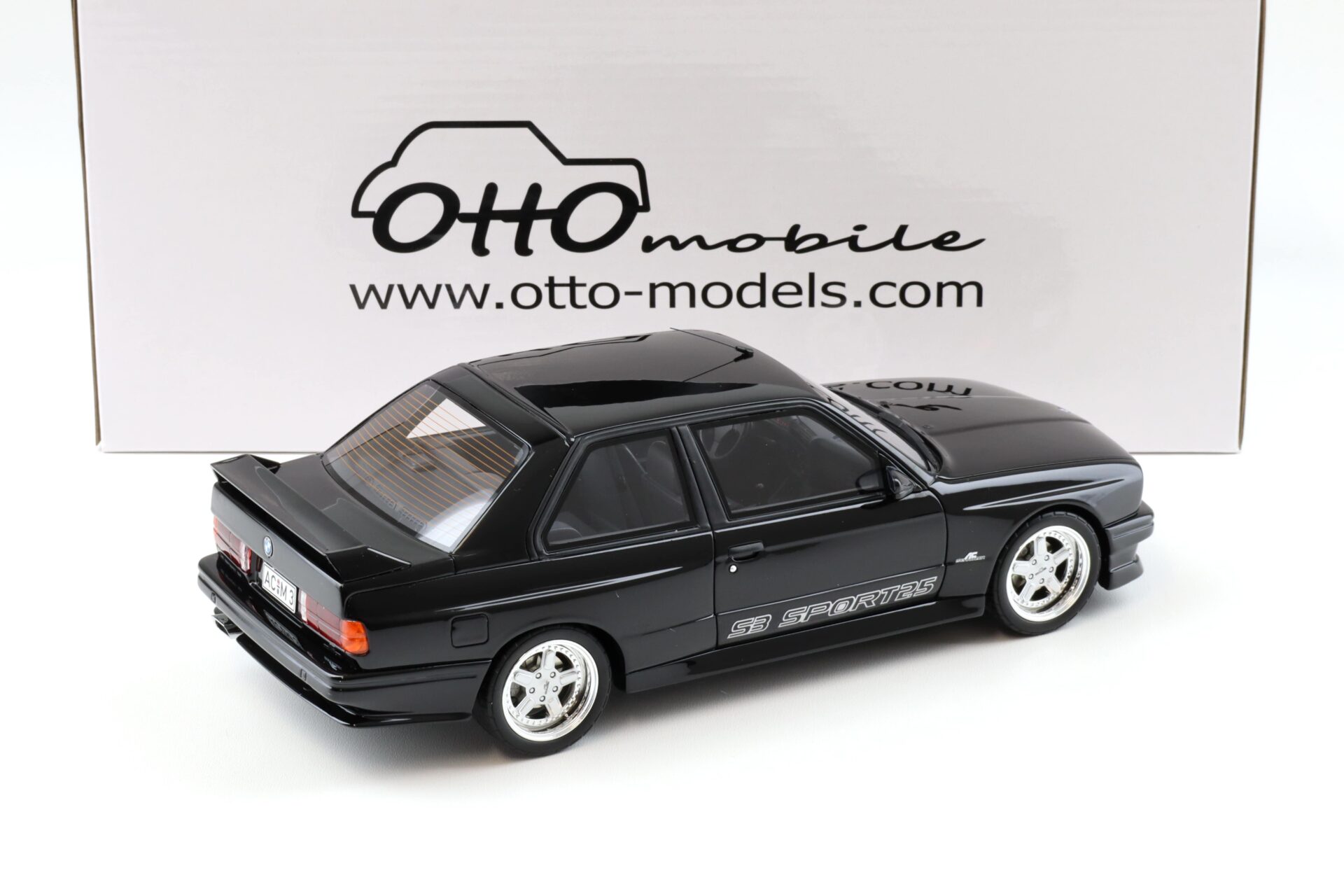 1:18 OTTO mobile OT1033 BMW M3 E30 AC Schnitzer ACS3 Sport 2.5 black 1985