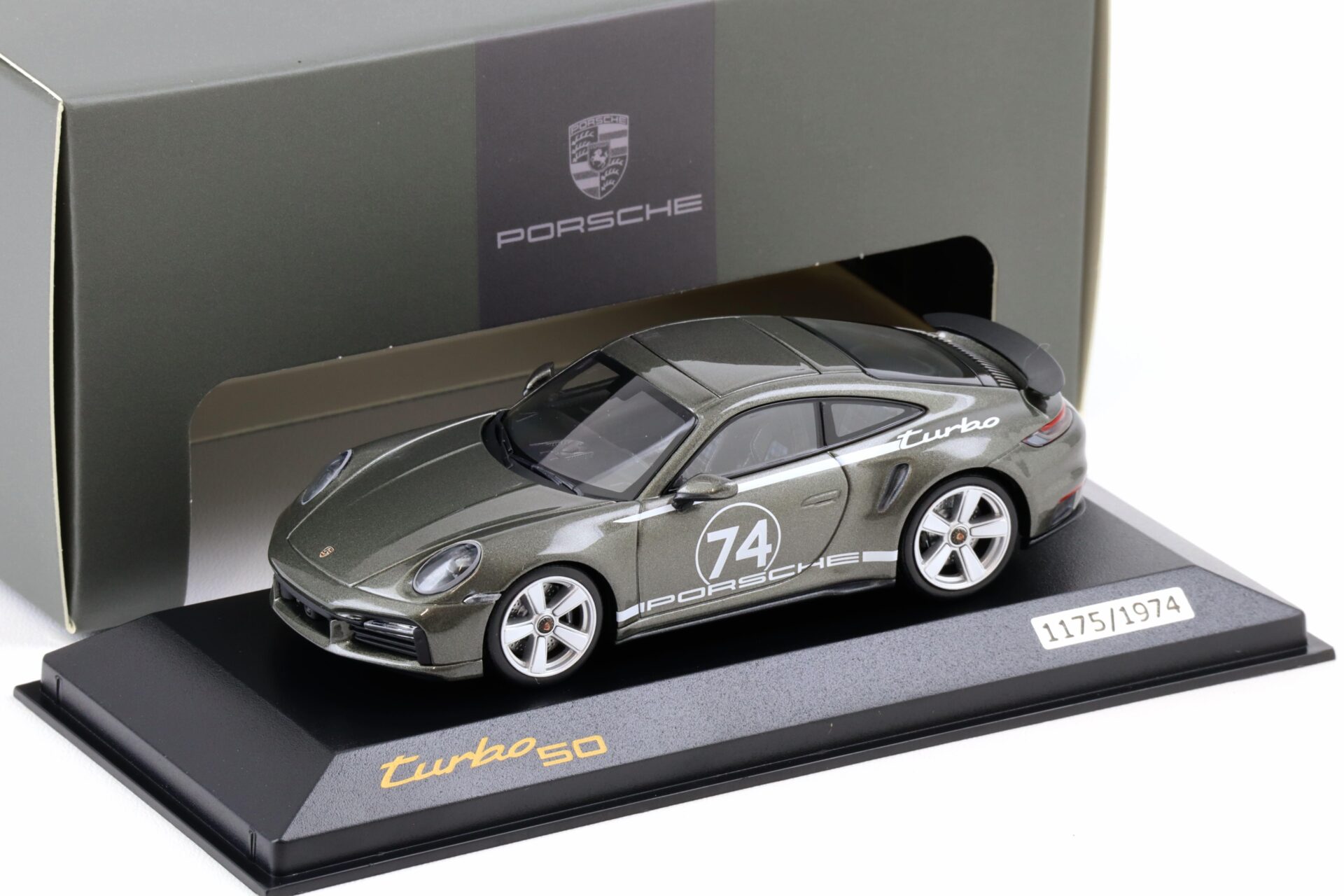 1:43 Minichamps Porsche 911 992 Turbo 50 Heritage Design aventurine WAP DEALER