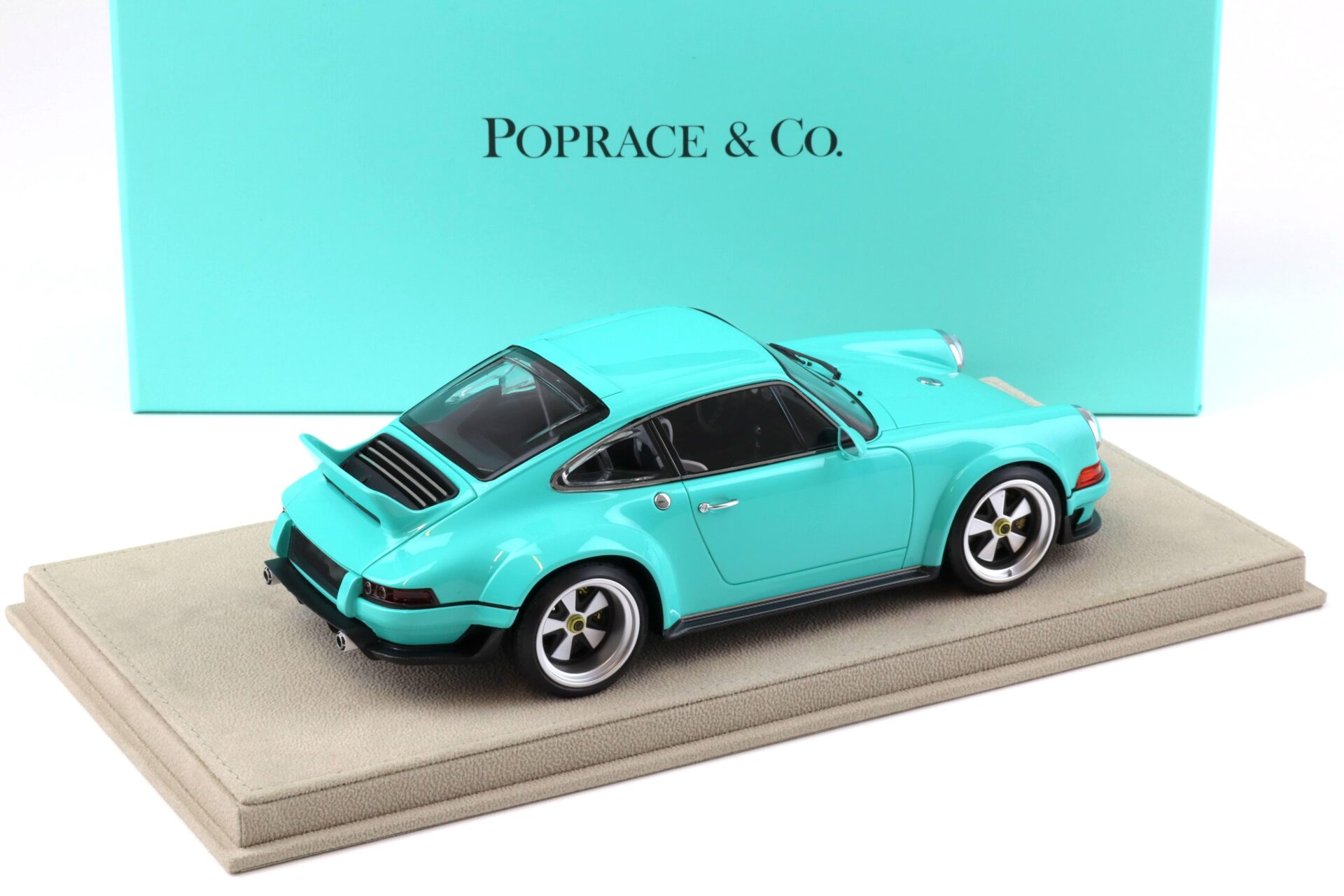 1:18 POP RACE Porsche 911 Singer DLS blue