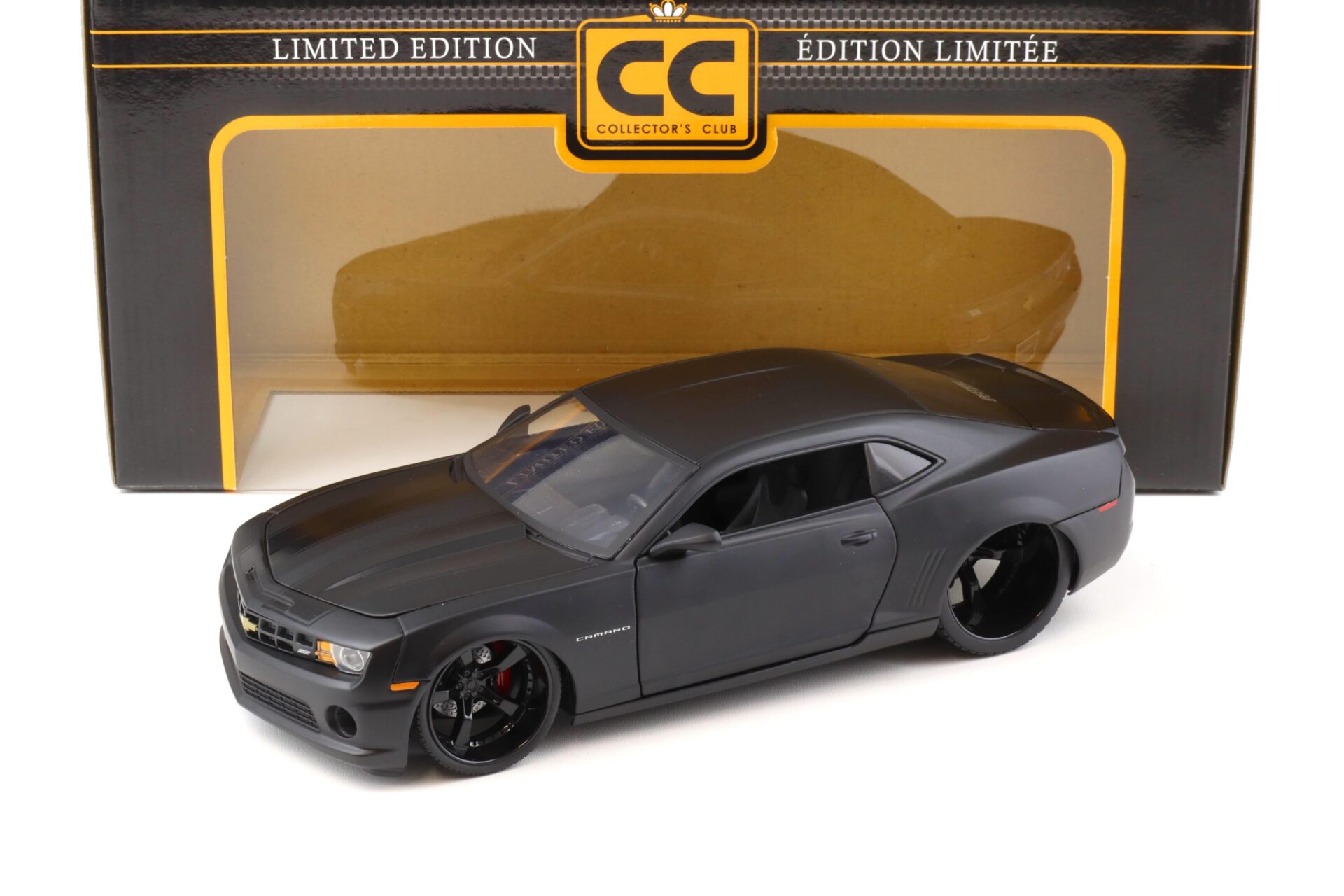 1:18 JADA Toys 2010 Chevrolet Camaro SS Coupe Collectors Club matt black