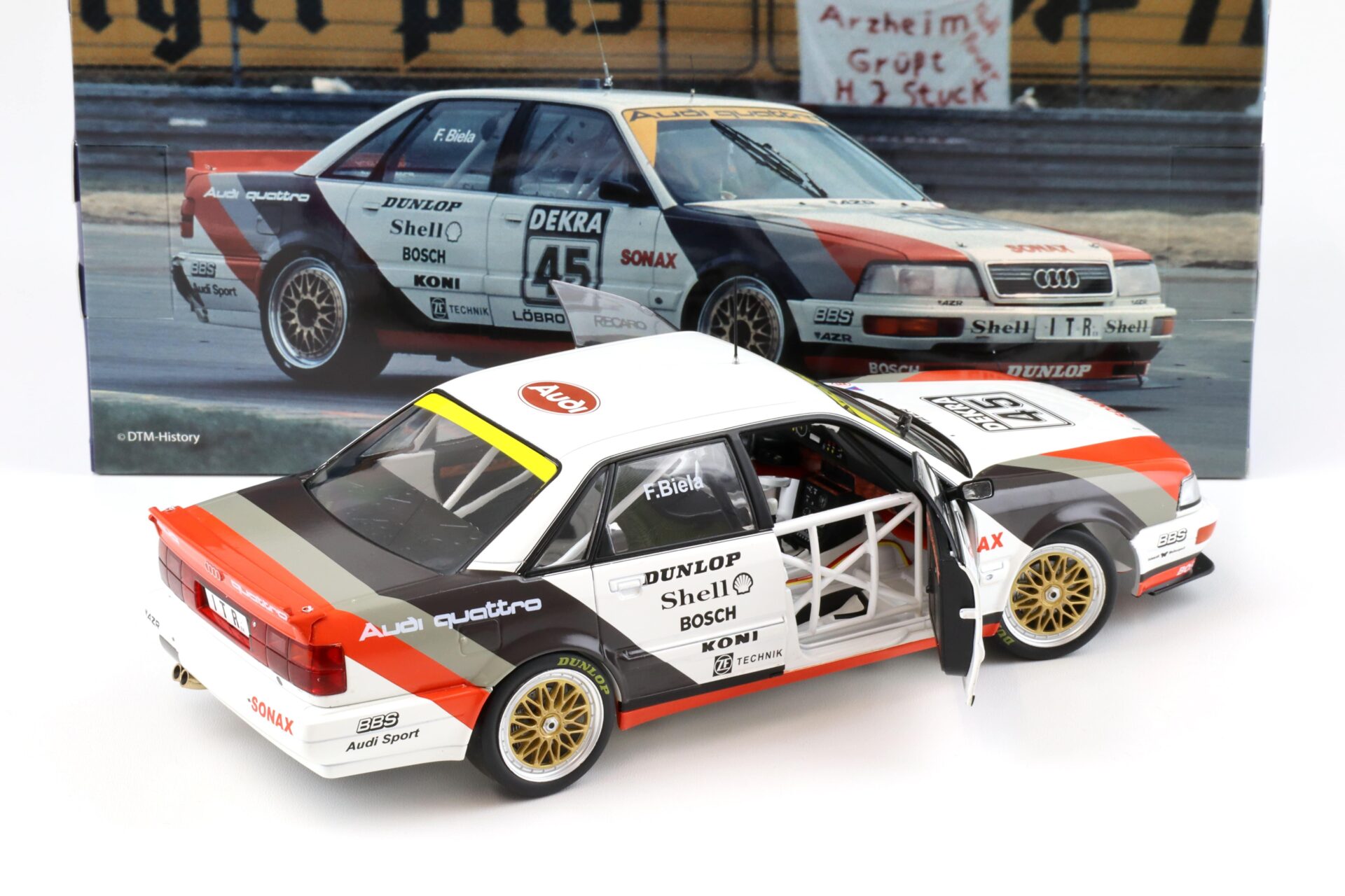1:18 WERK83 Audi V8 Quattro DTM Champion 1991 #45 Frank Biela white