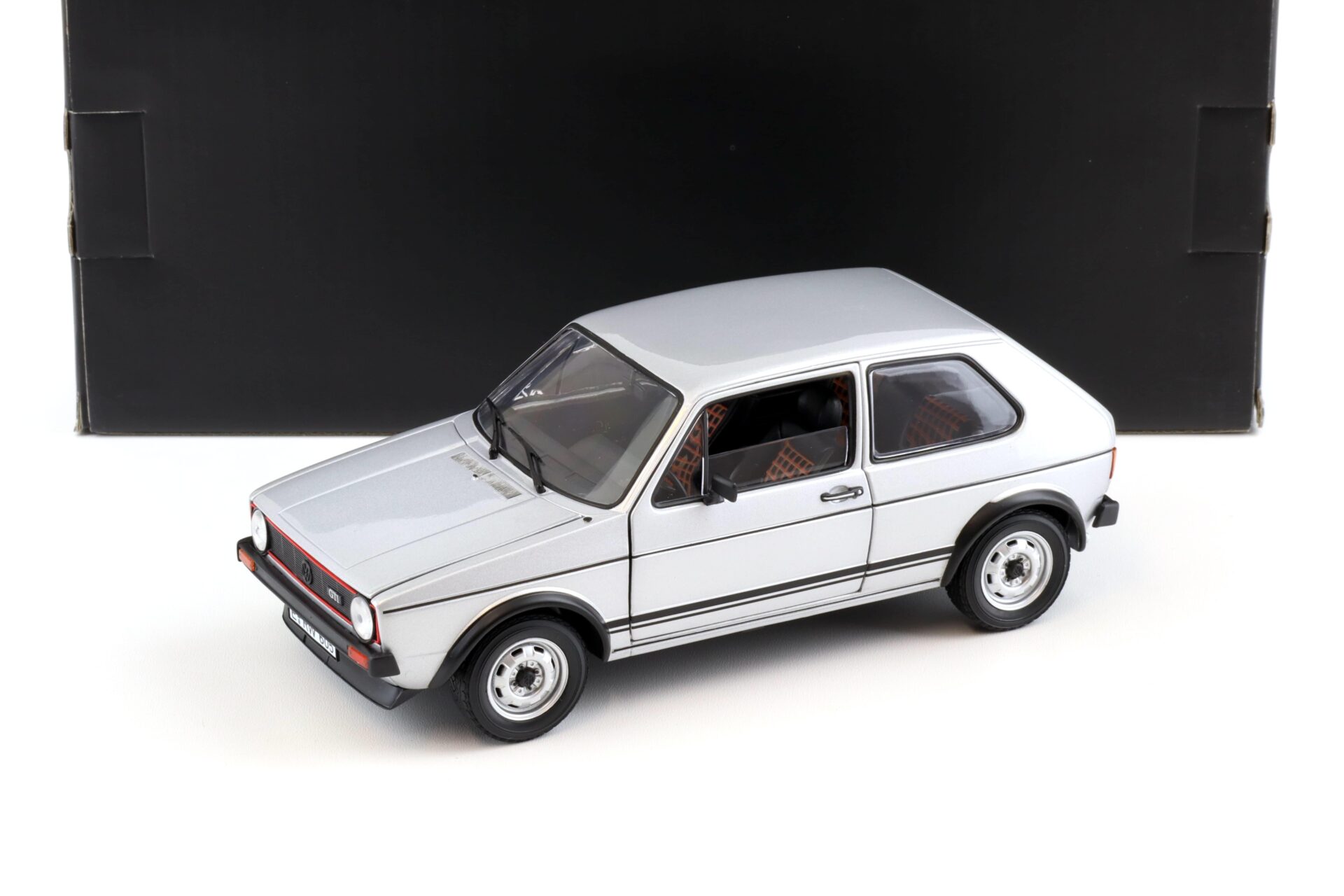 1:18 Norev VW Golf 1 GTI 1976 silver metallic 188486
