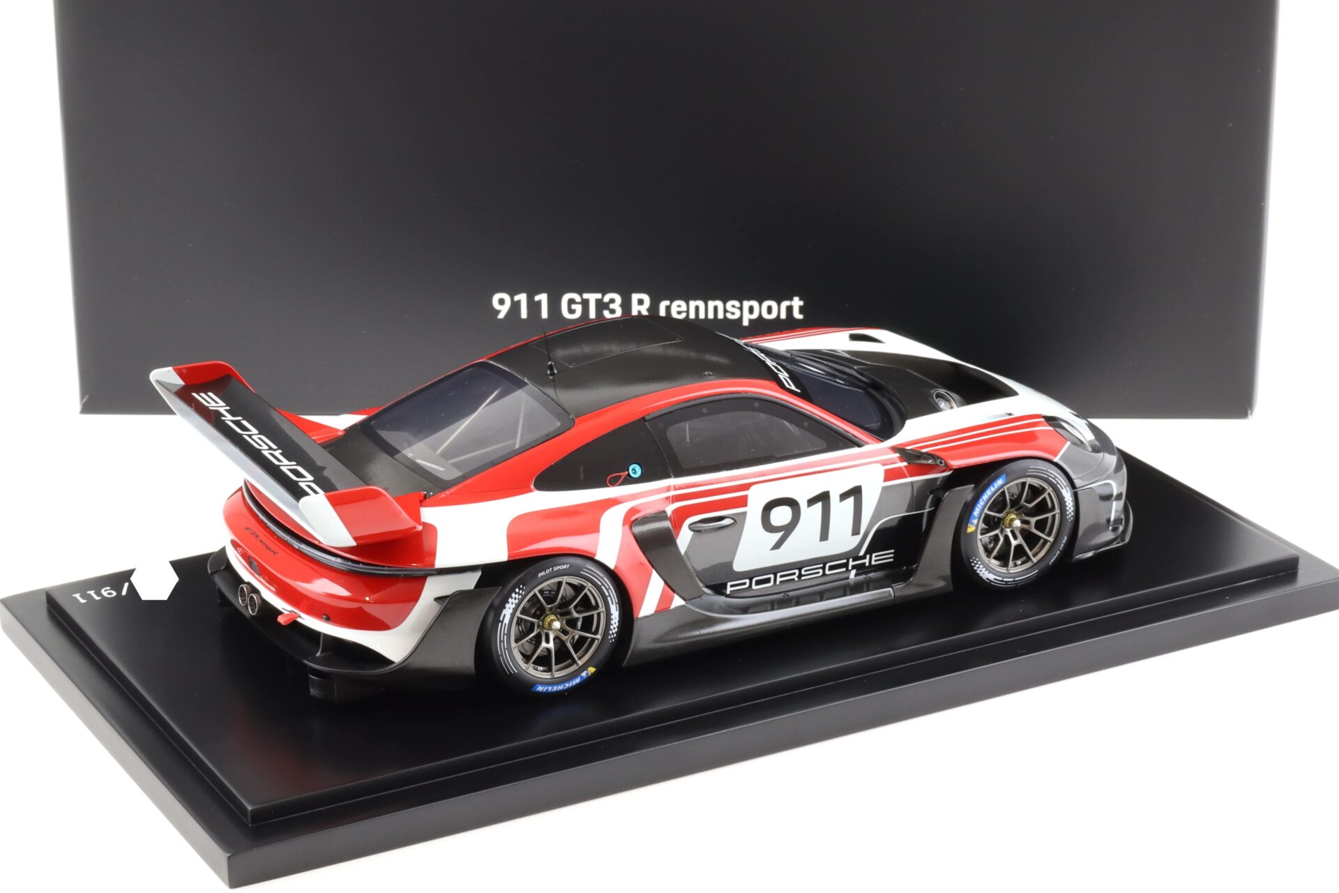 1:18 Spark Porsche 911 992 GT3 R Rennsport #911 white/red/grey WAP DEALER