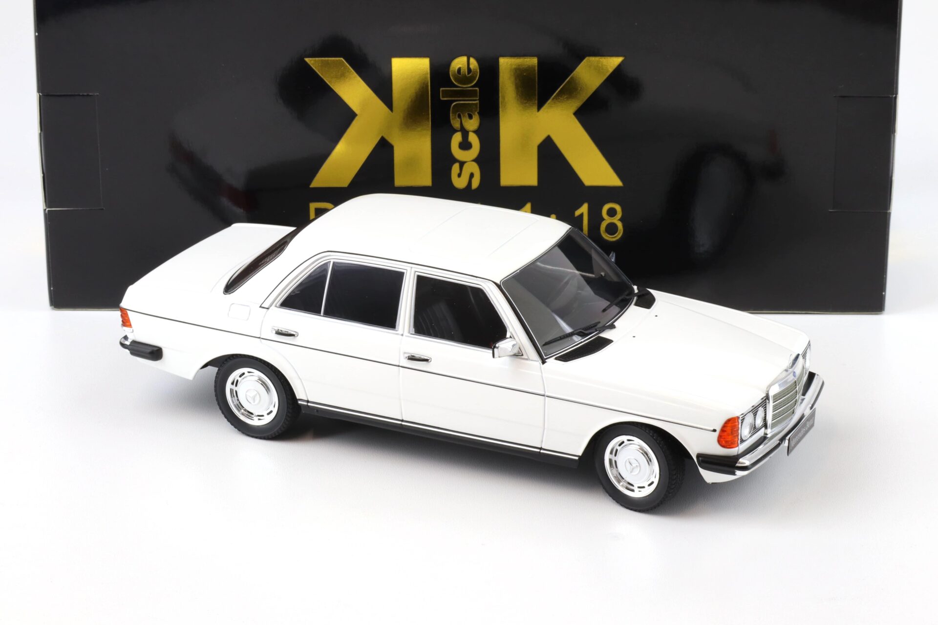 1:18 KK-Scale Mercedes 230E W123 Limousine 1975 white